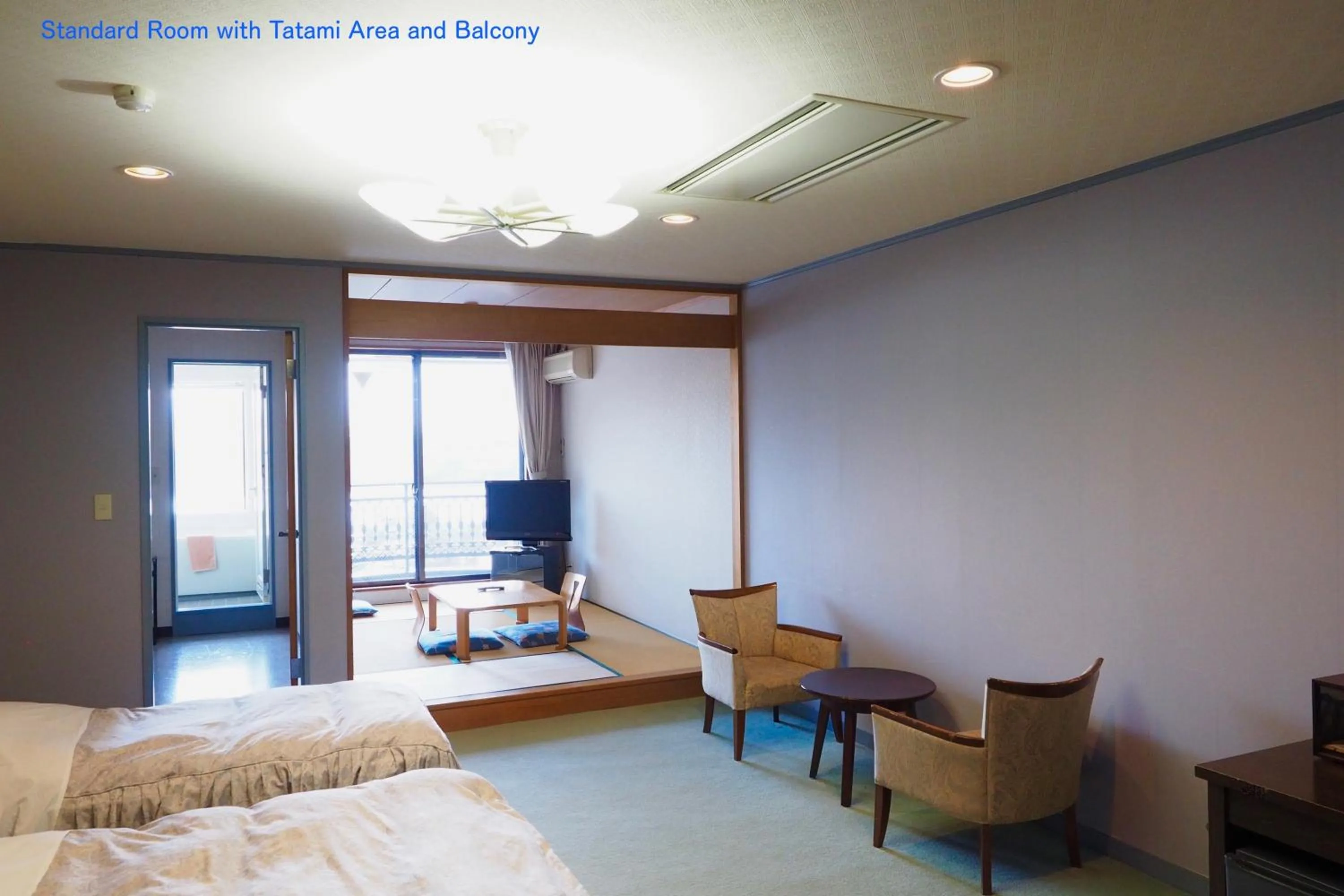Standard Room with Tatami Area and Balcony in Shoji Mount Hotel