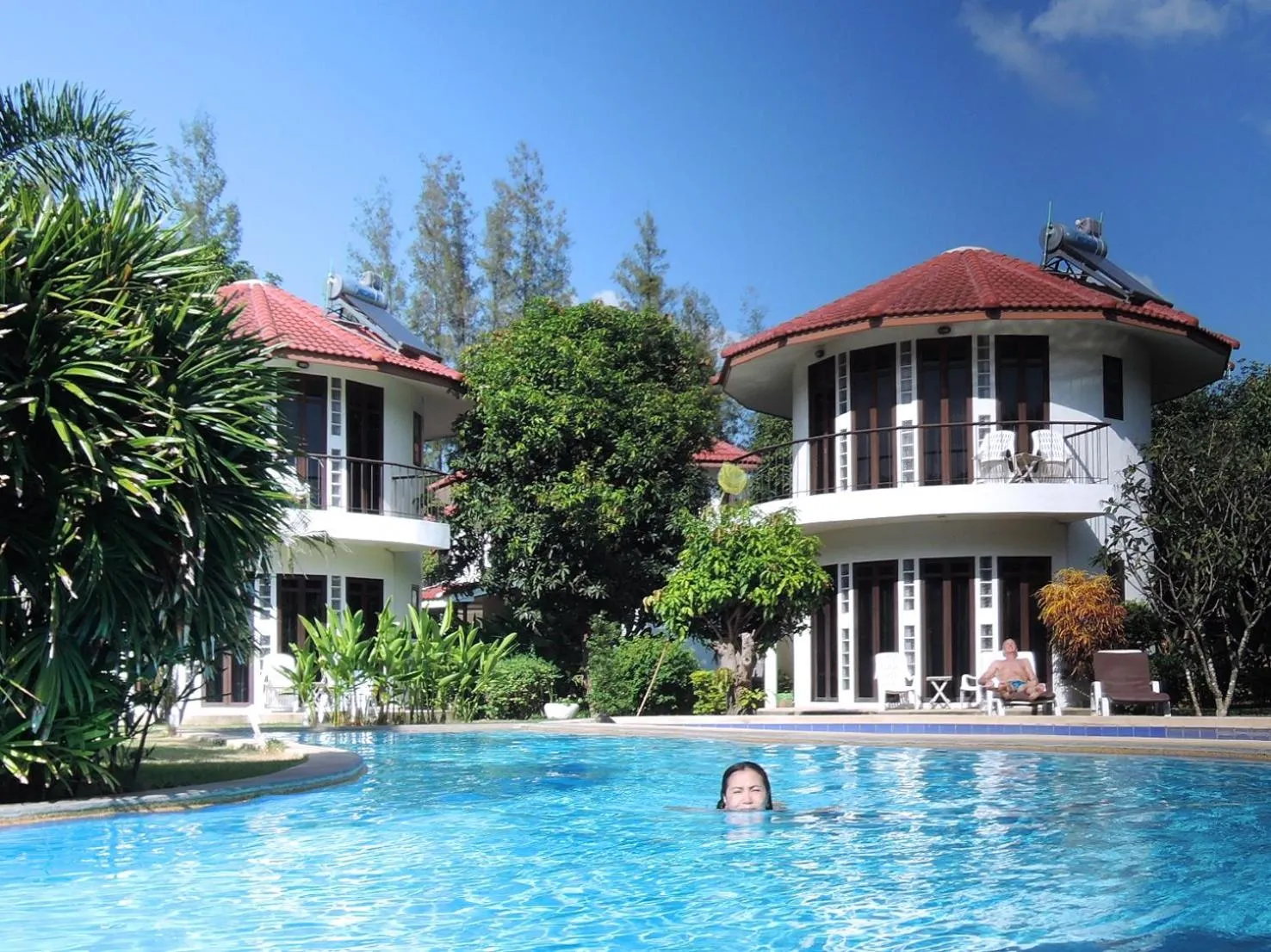 Swimming pool in Mango Spa & Resort