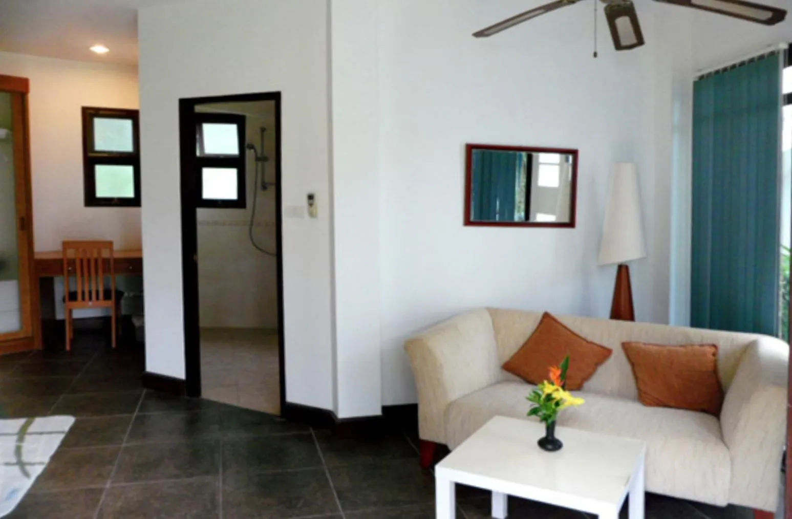 Photo of the whole room in Mango Spa & Resort