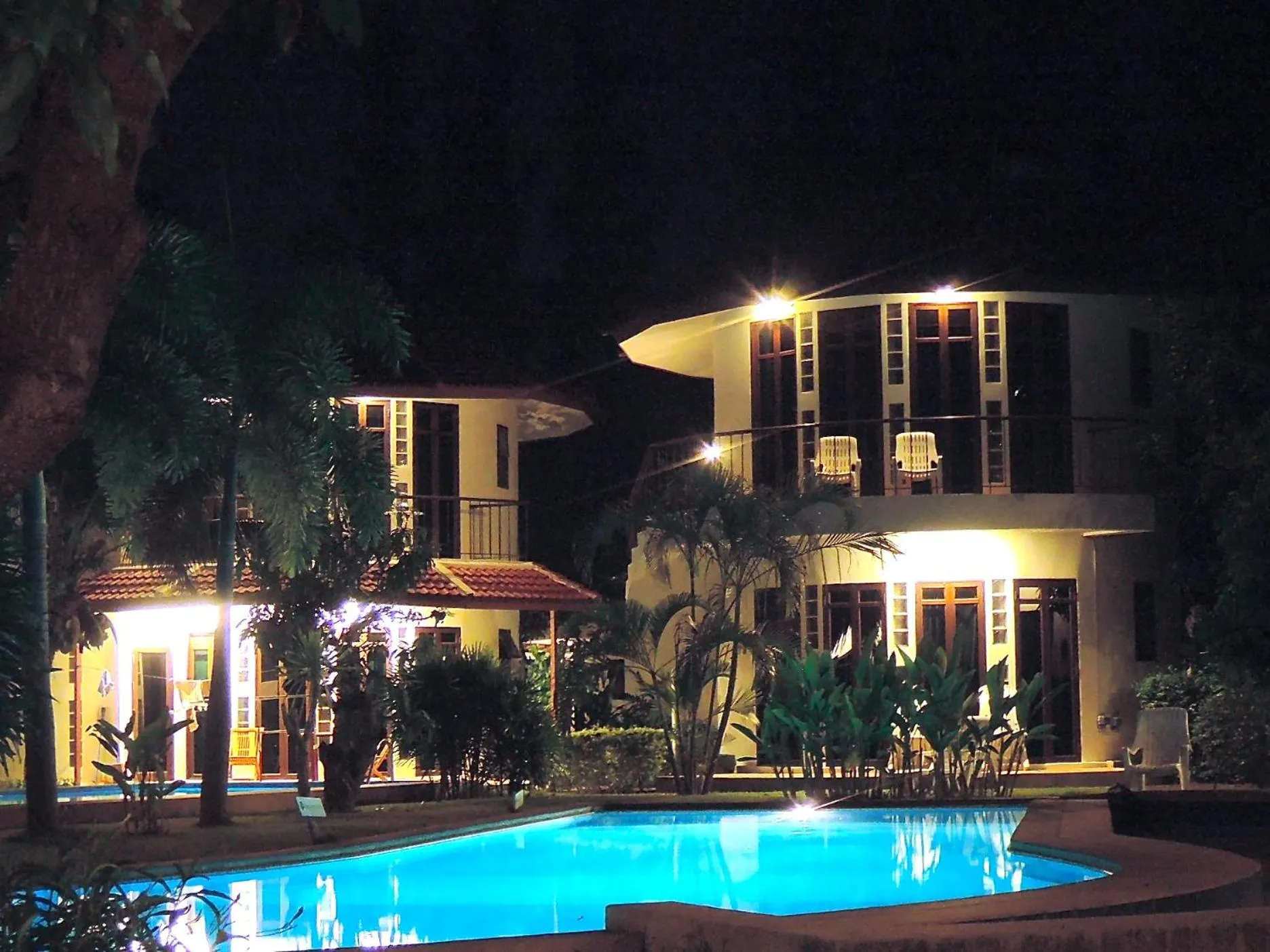 Swimming pool in Mango Spa & Resort