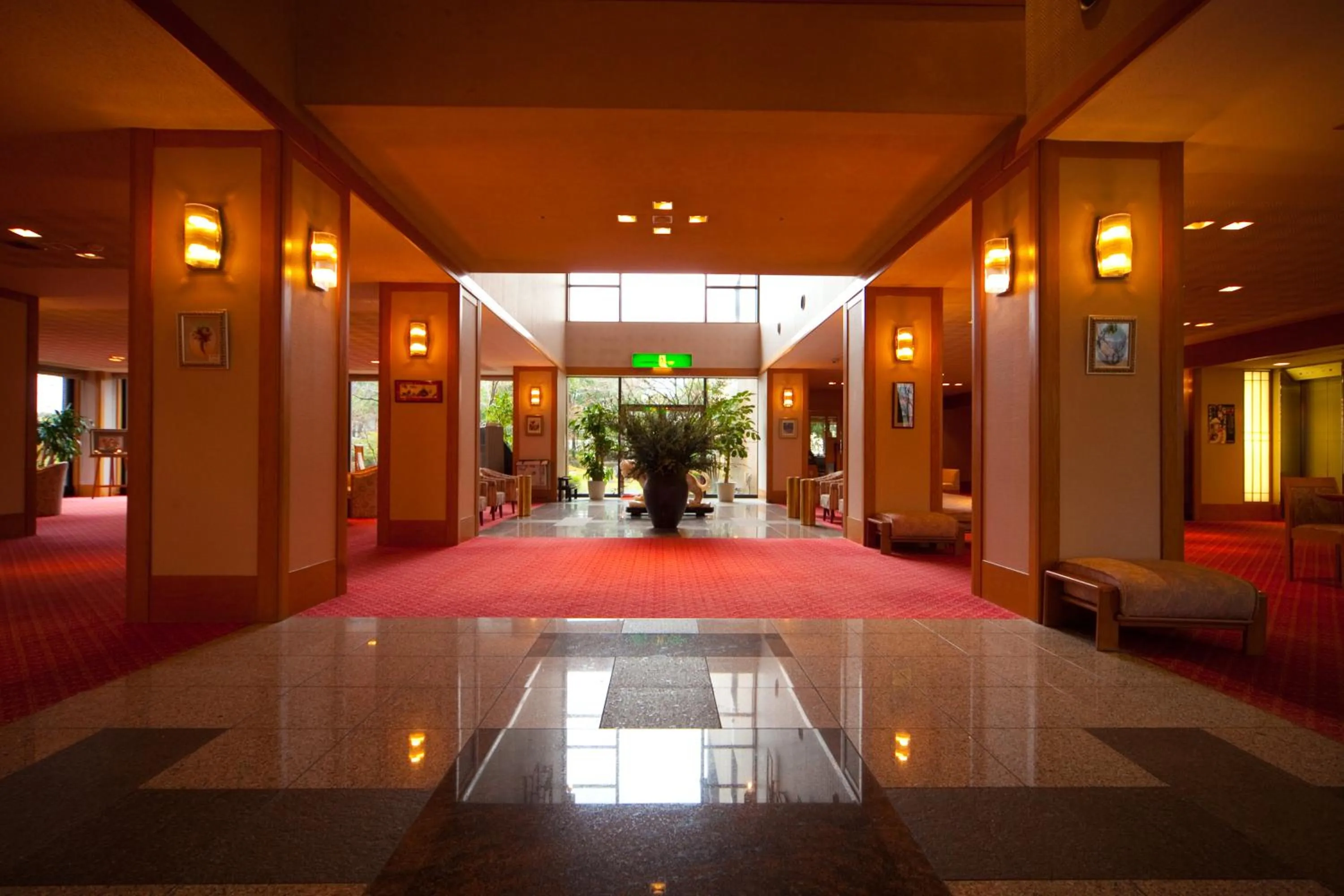 Lobby or reception in Yufuin Hotel Shuhokan