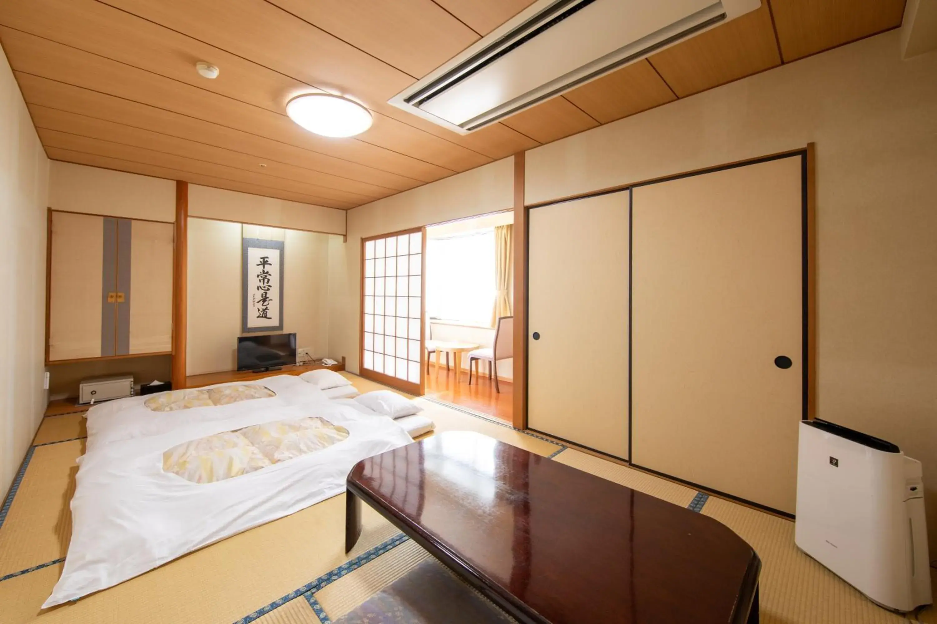 Japanese-Style Room in Yufuin Hotel Shuhokan Japanese-Style Room in Yufuin Hotel Shuhokan