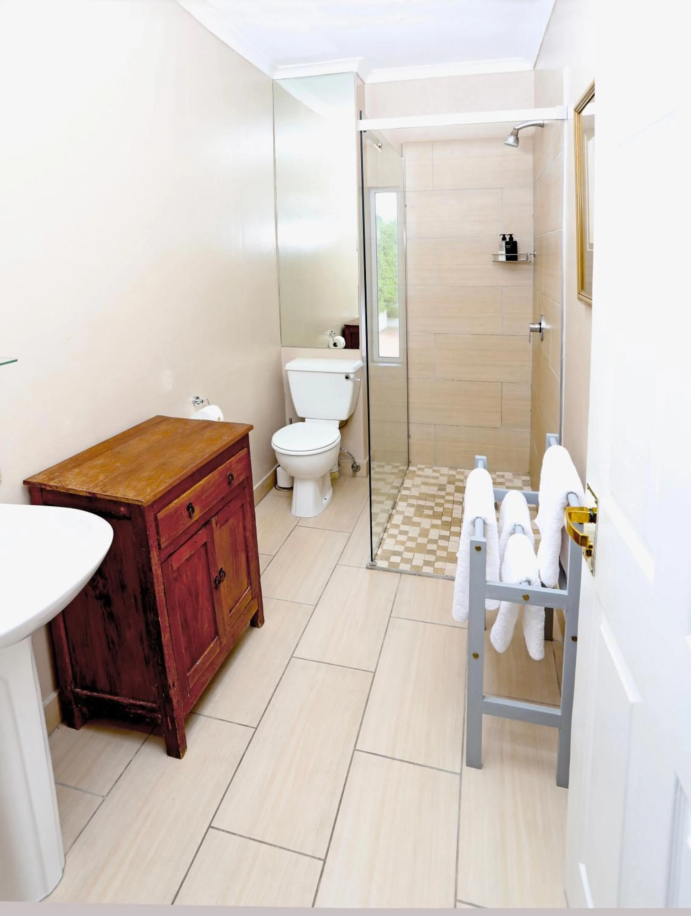 Toilet in Rosedene Guest House