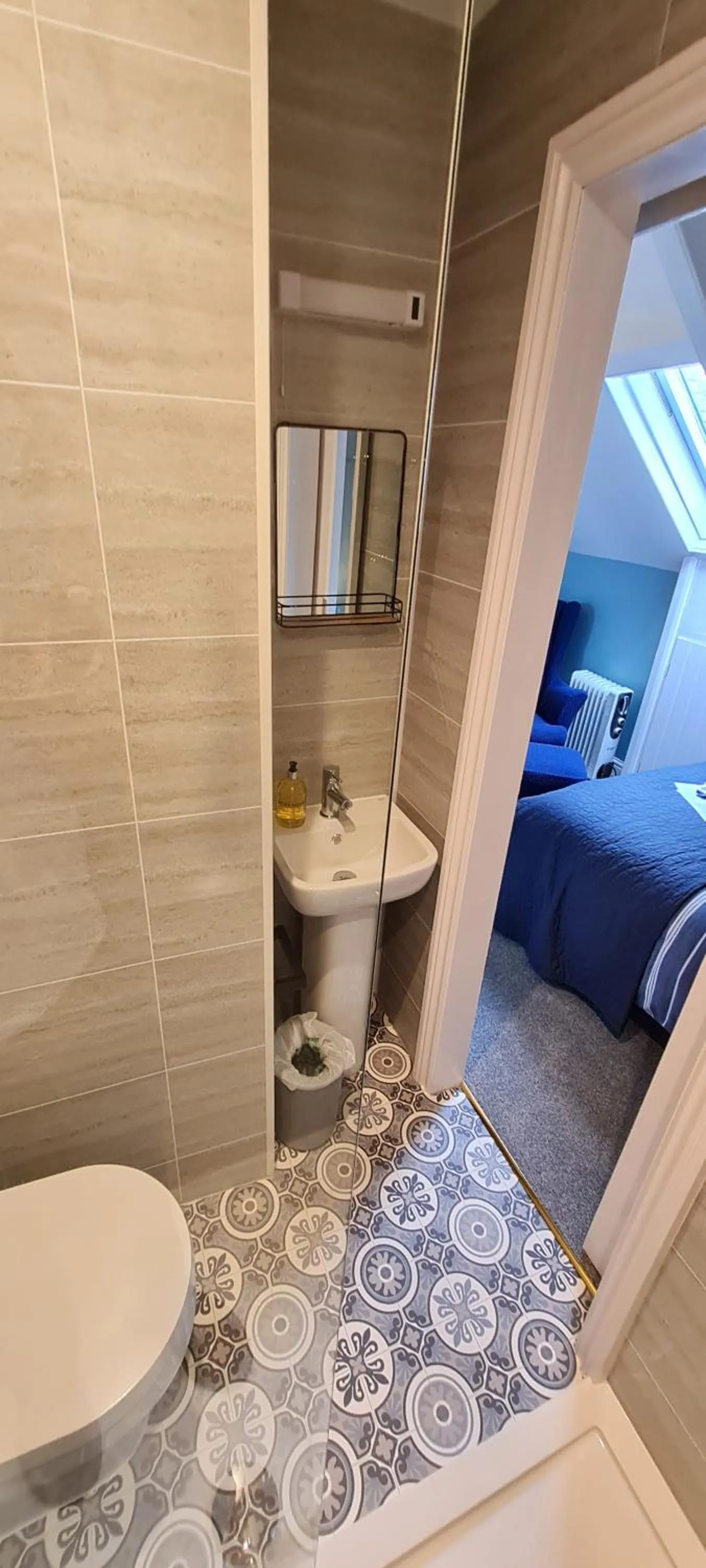 Bed in The Pendennis Guest House