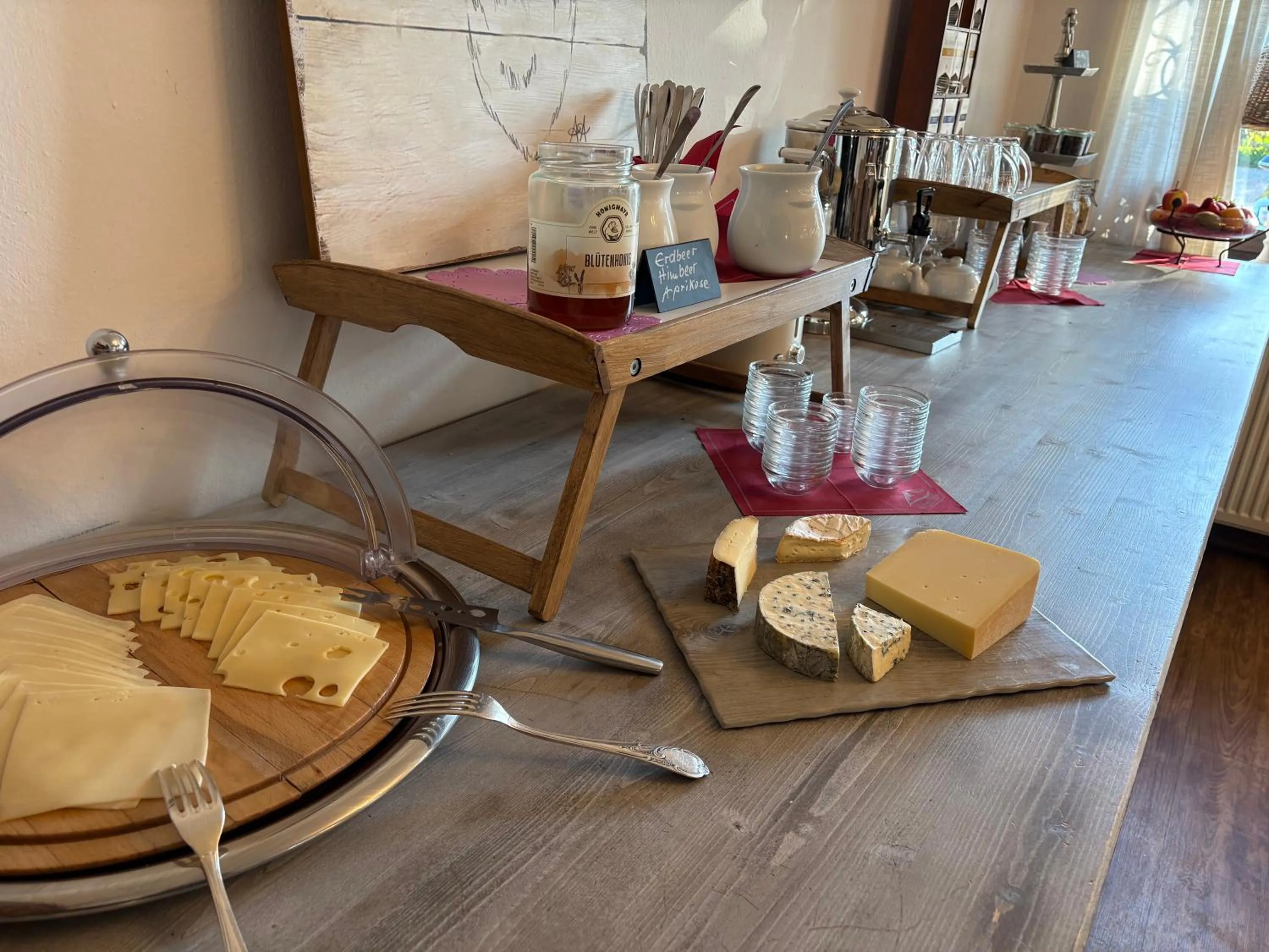 Breakfast in Alpinhotel INzeller