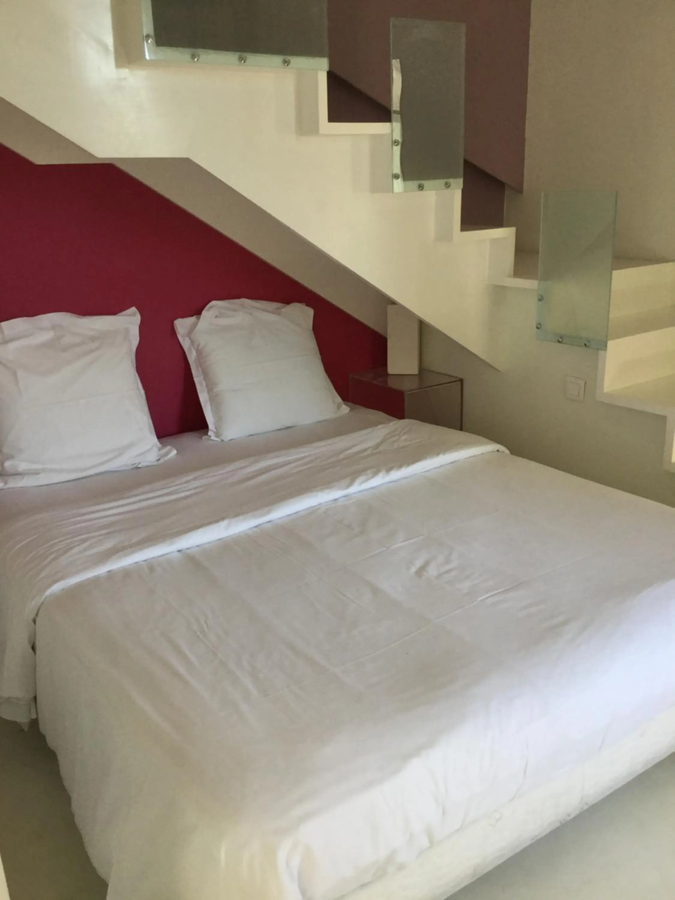 Photo of the whole room in Room with a vue