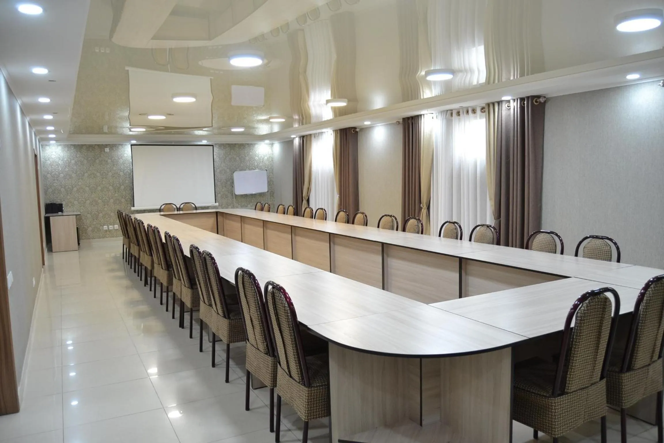 Meeting/conference room in Madanur Hotel