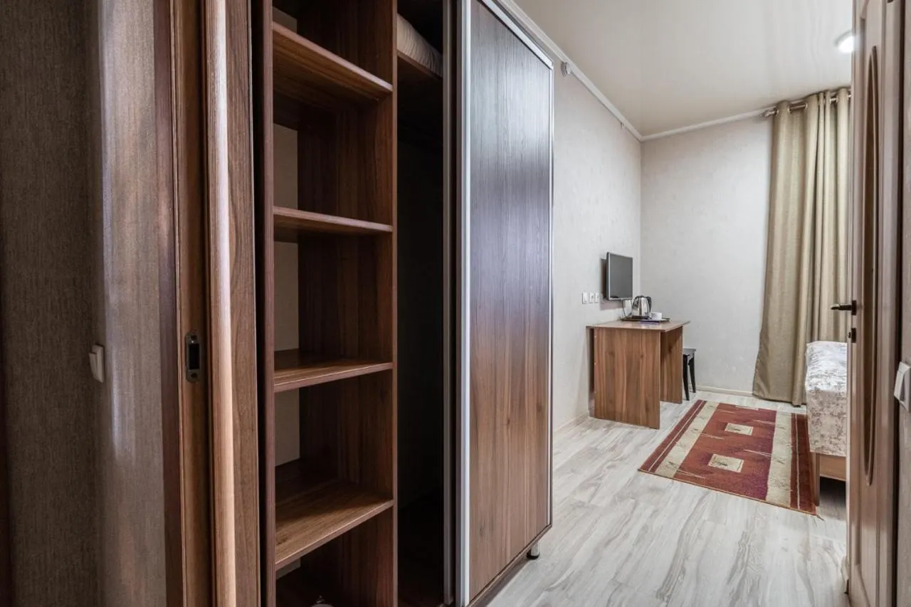 Decorative detail in Madanur Hotel