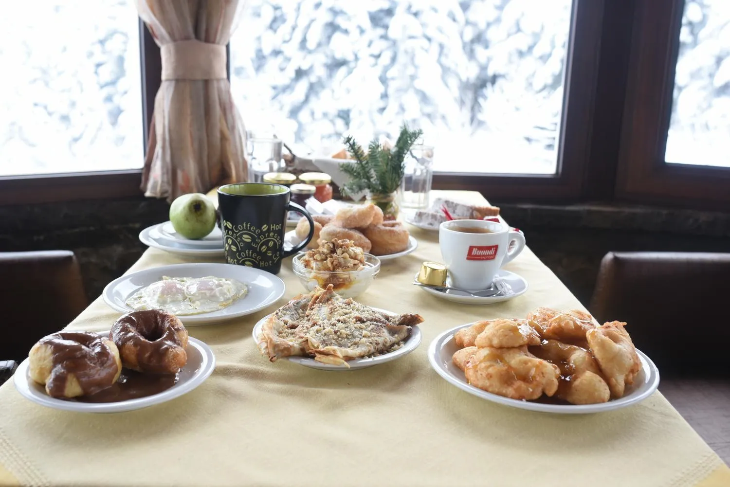 Breakfast in Ta Petrina