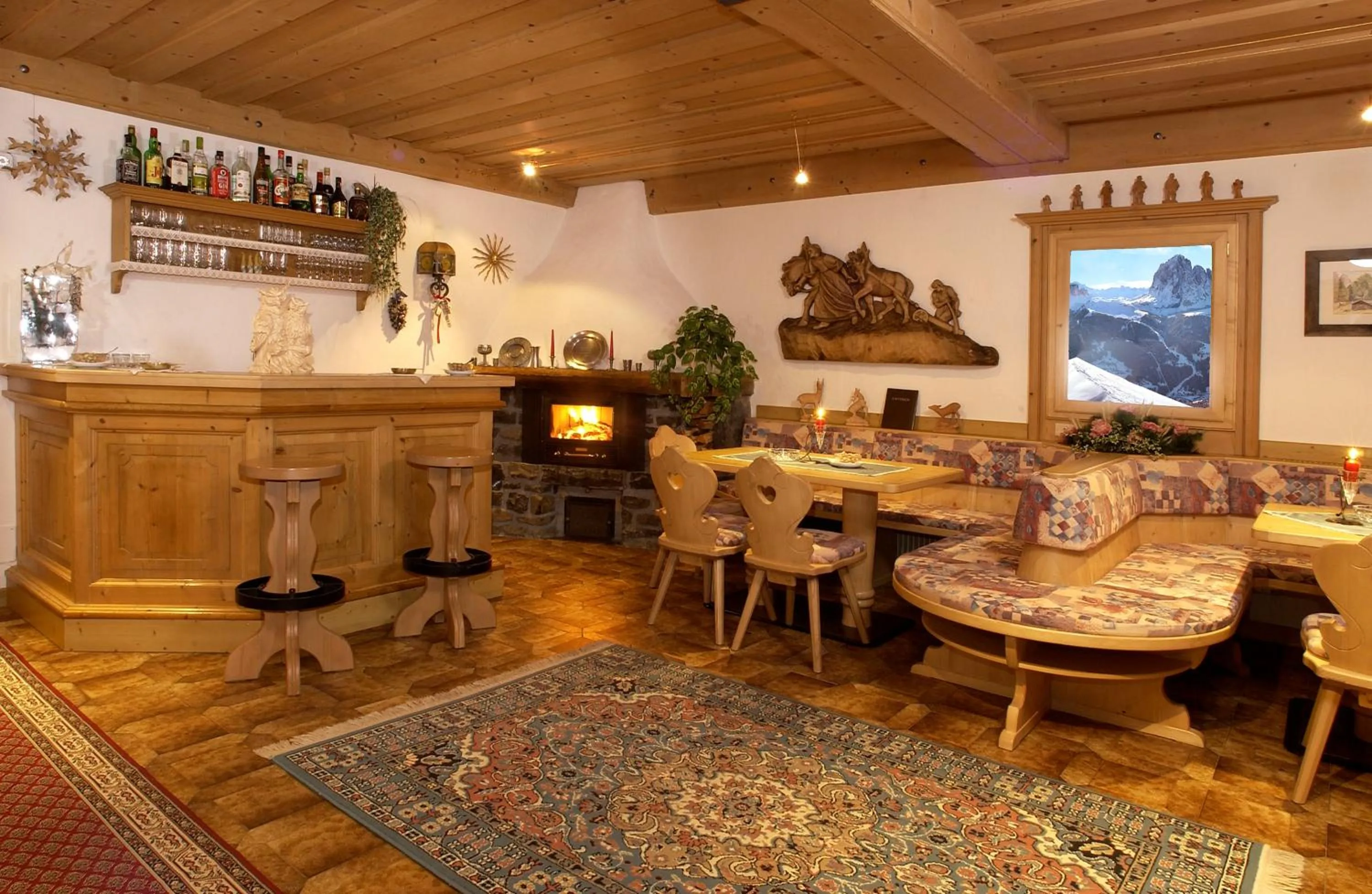 Restaurant/places to eat in Garni La Tambra