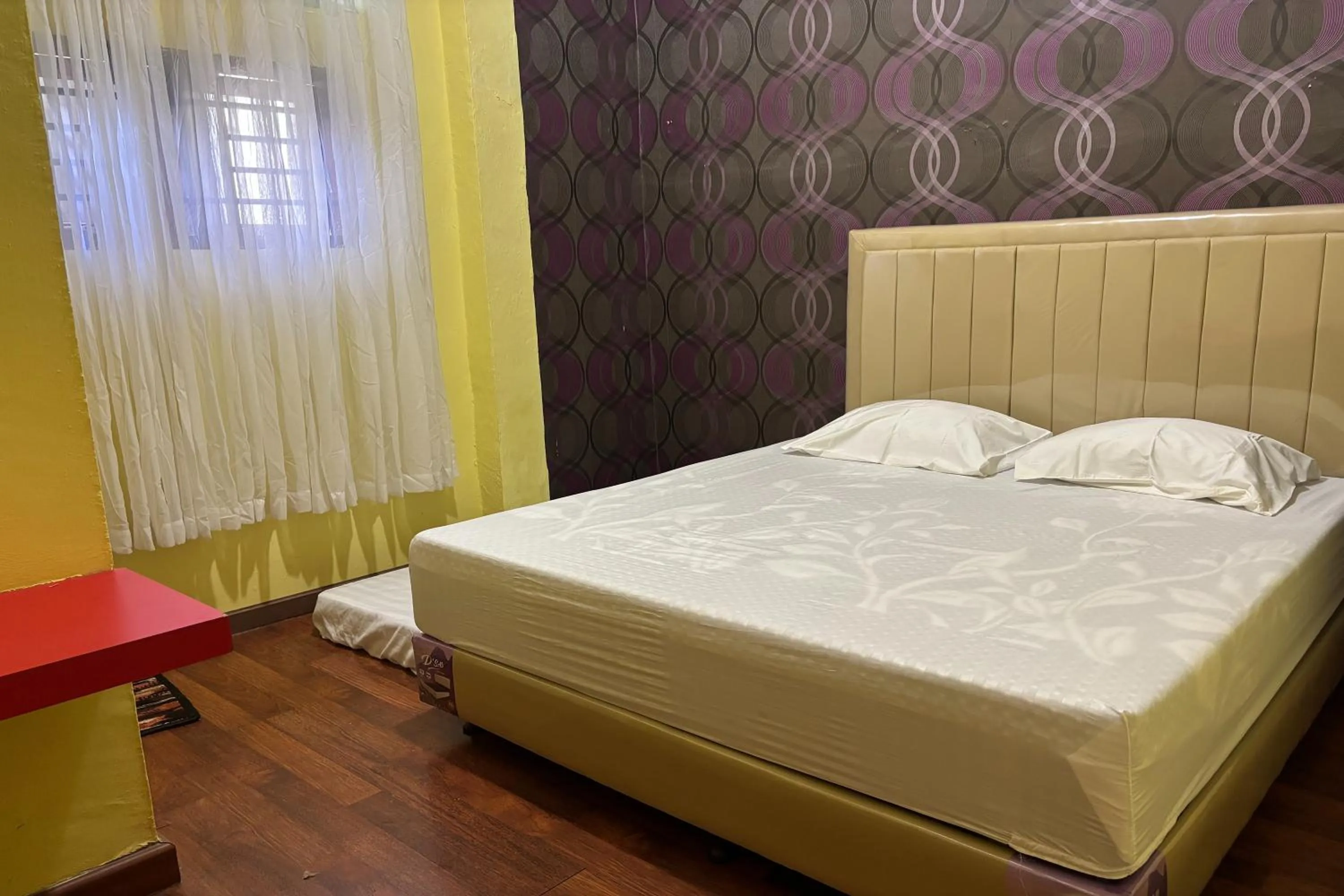 Bed in Waroeng Transit & Depary Homestay