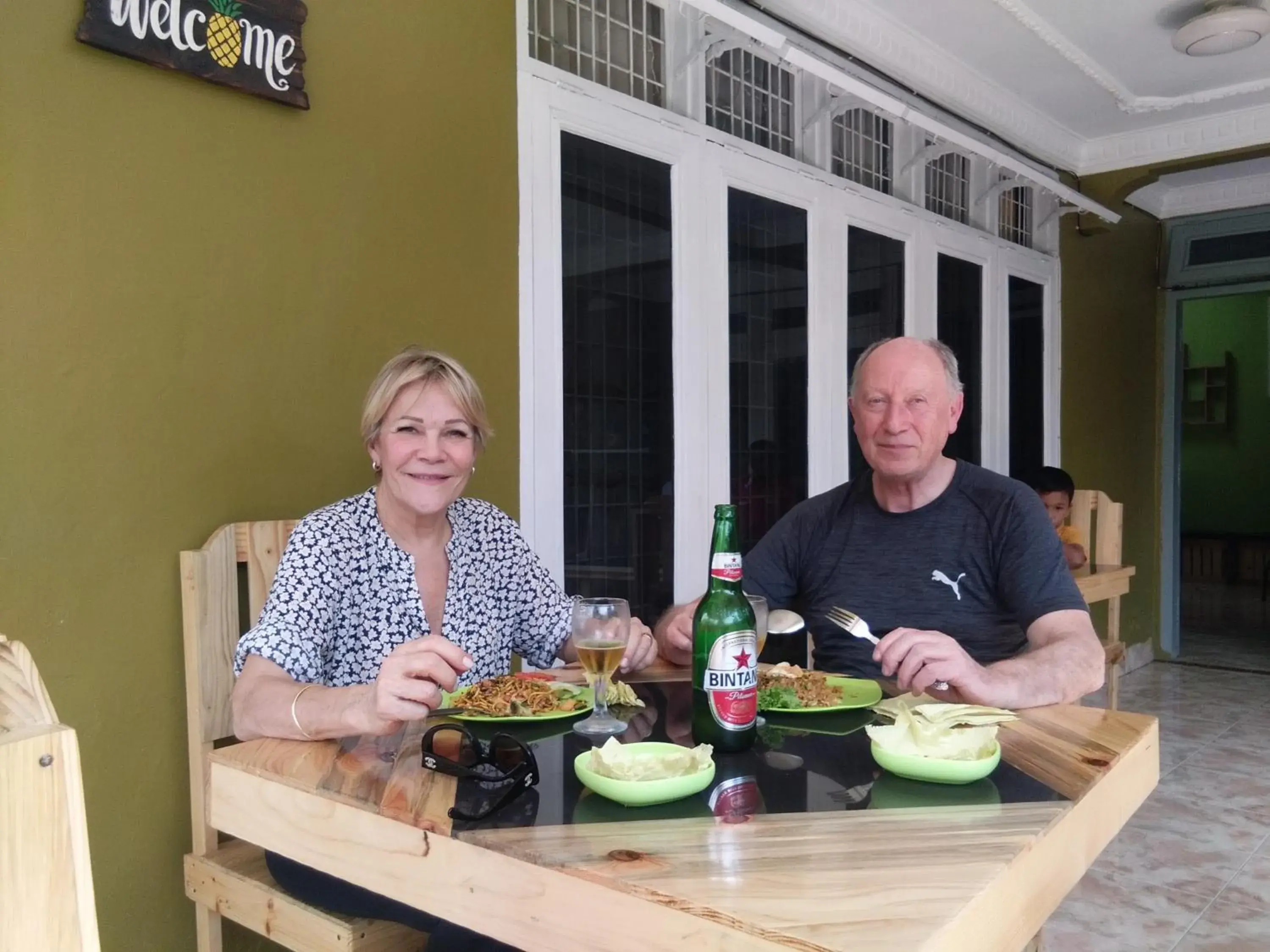 Food and drinks in Waroeng Transit & Depary Homestay Food and drinks in Waroeng Transit & Depary Homestay