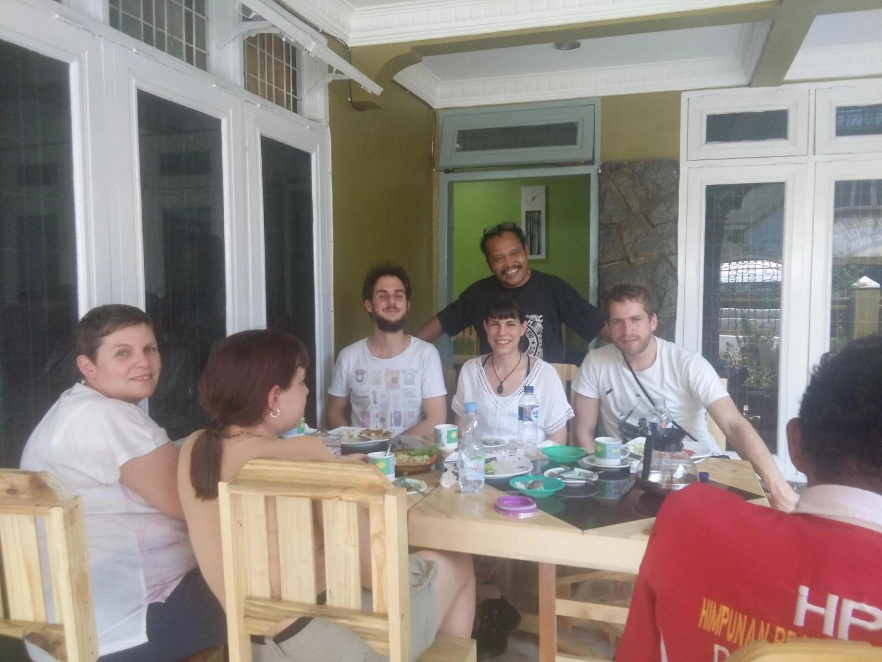 group of guests in Waroeng Transit & Depary Homestay