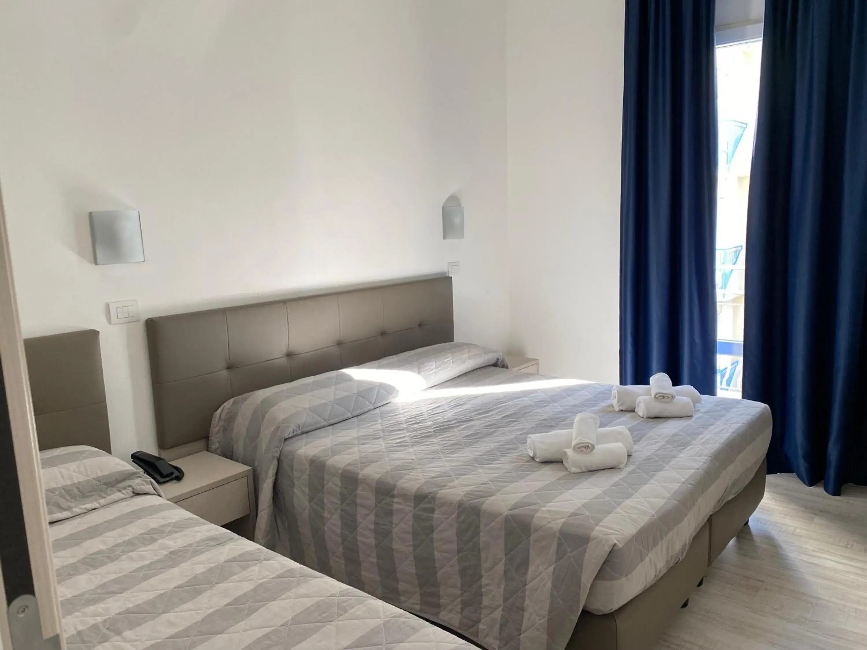 Comfort Triple Room in Hotel Arena Comfort Triple Room in Hotel Arena