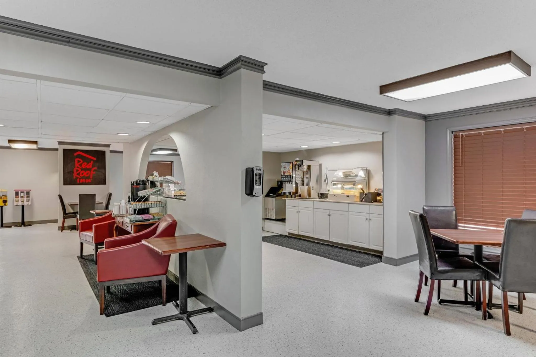 Lobby or reception in Red Roof Inn Kingsport