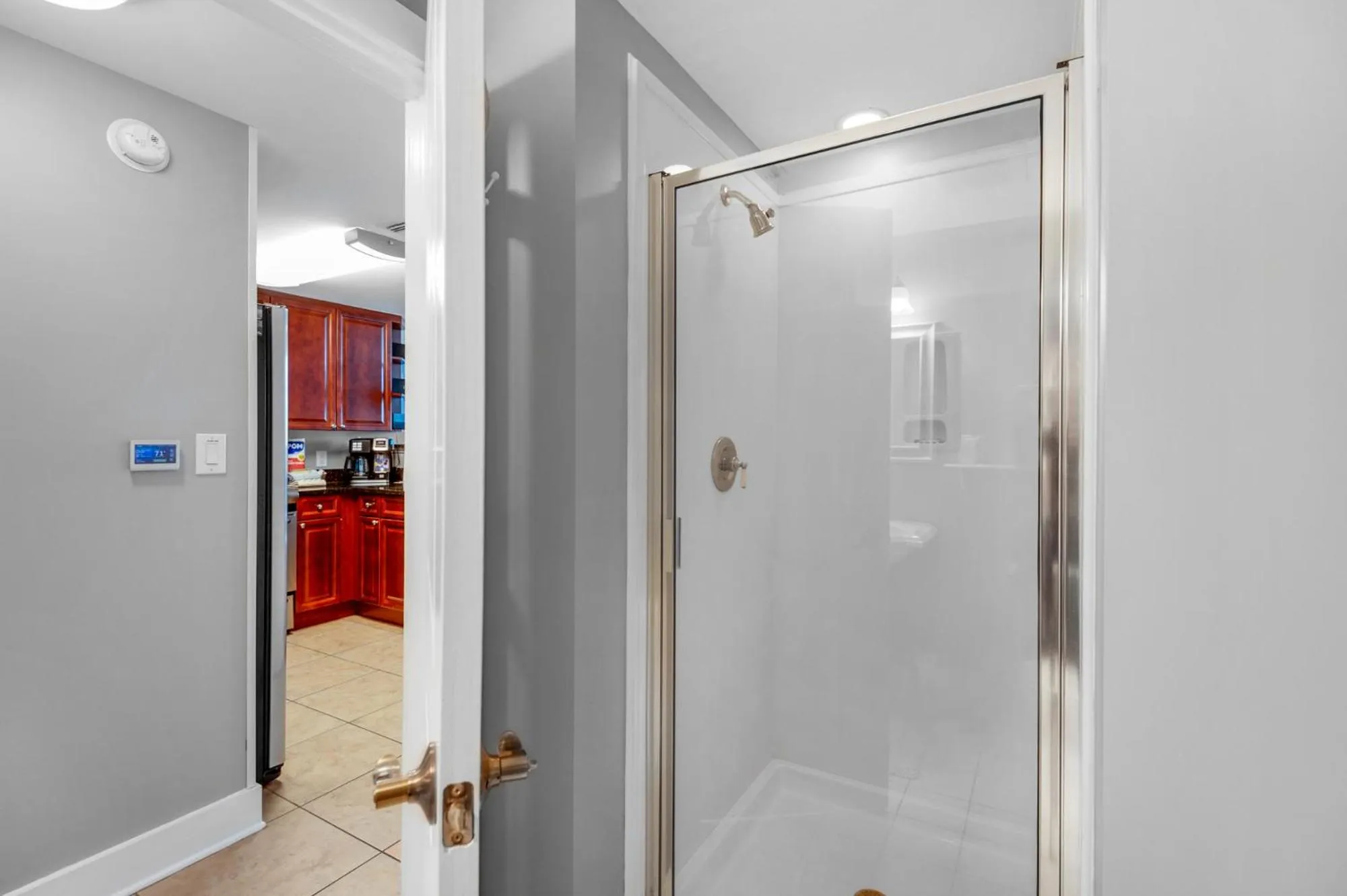 Shower in Waterscape Resort by Tufan