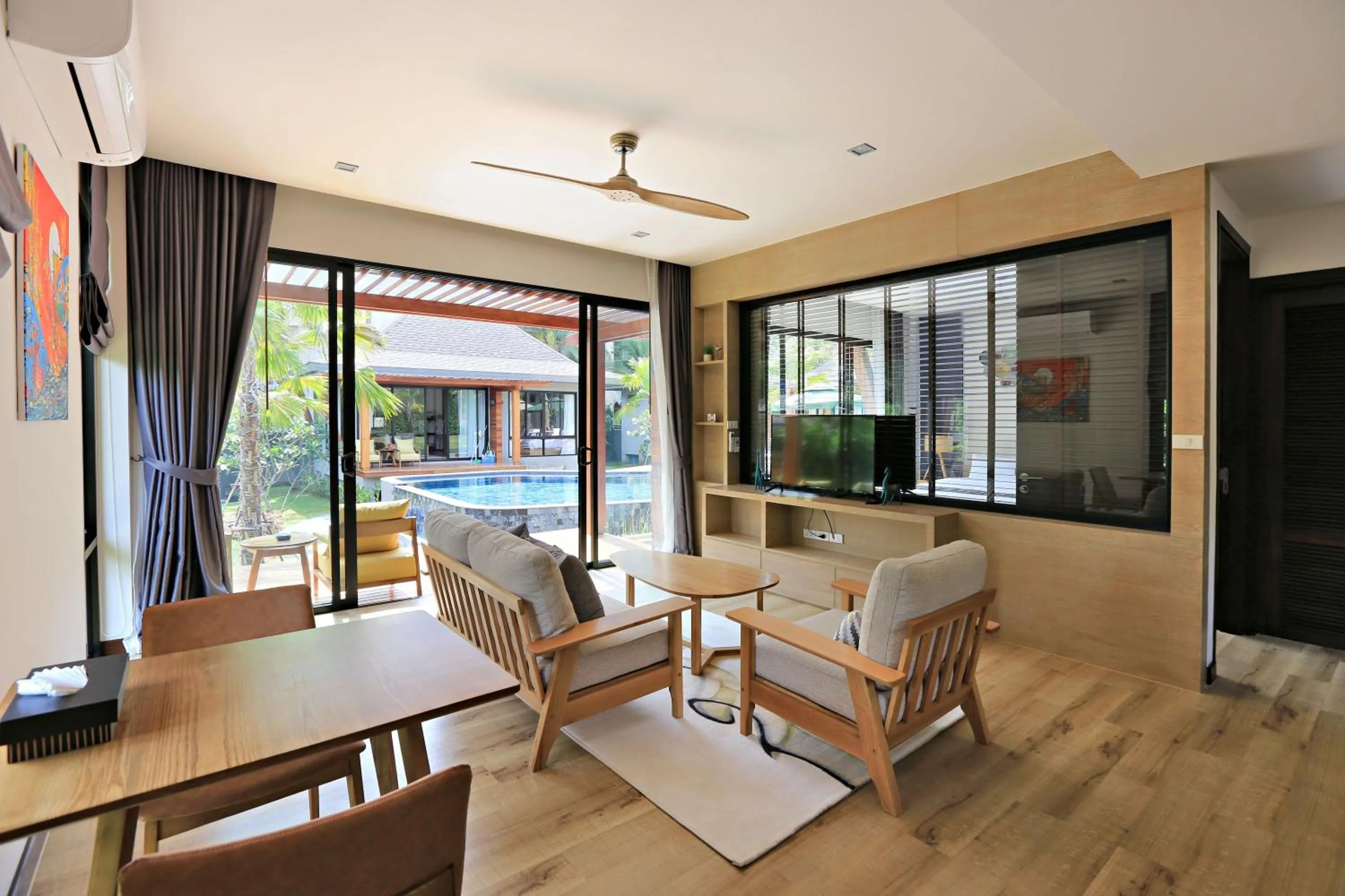 CHUZ Villas Samui SHA Plus