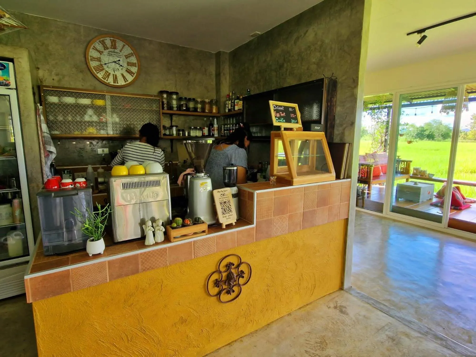 Lounge or bar in Phoo Na Resort