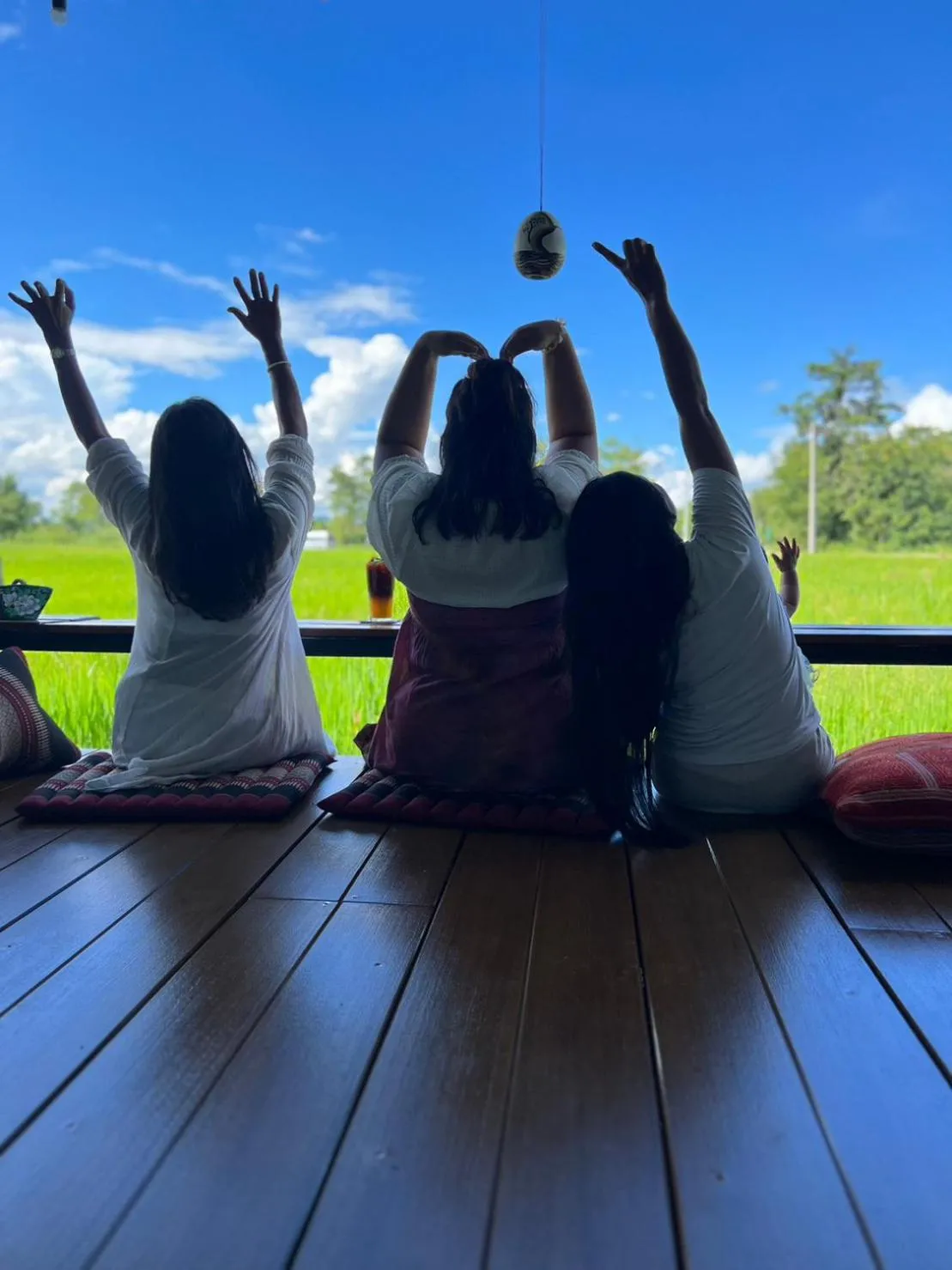 group of guests in Phoo Na Resort