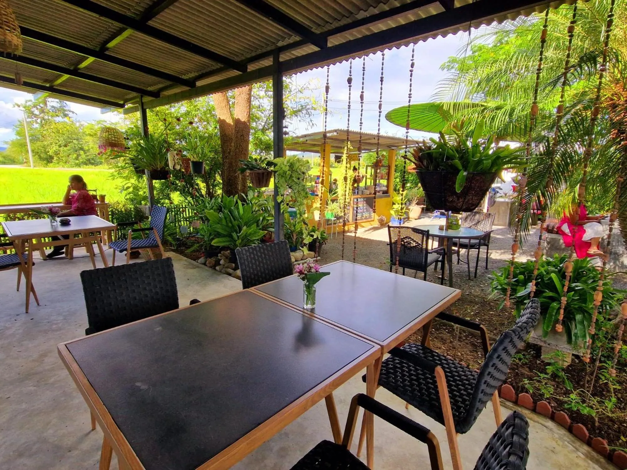 Restaurant/places to eat in Phoo Na Resort