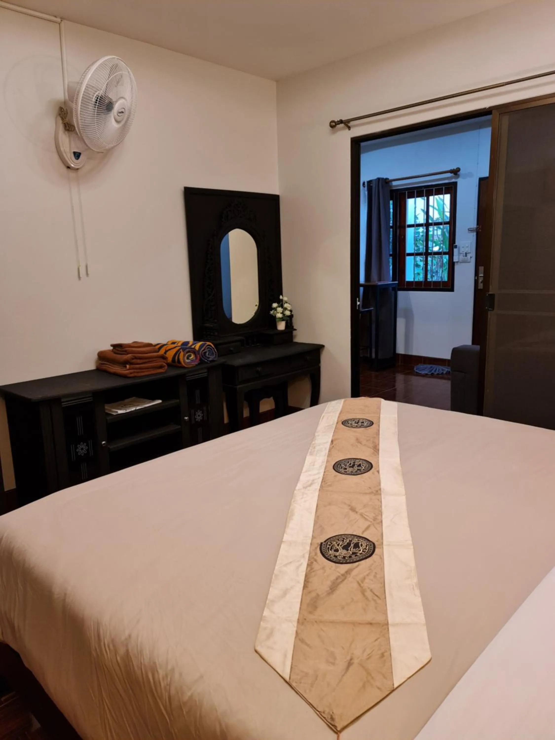 Bedroom, Bed in Momento Bangtao Beach