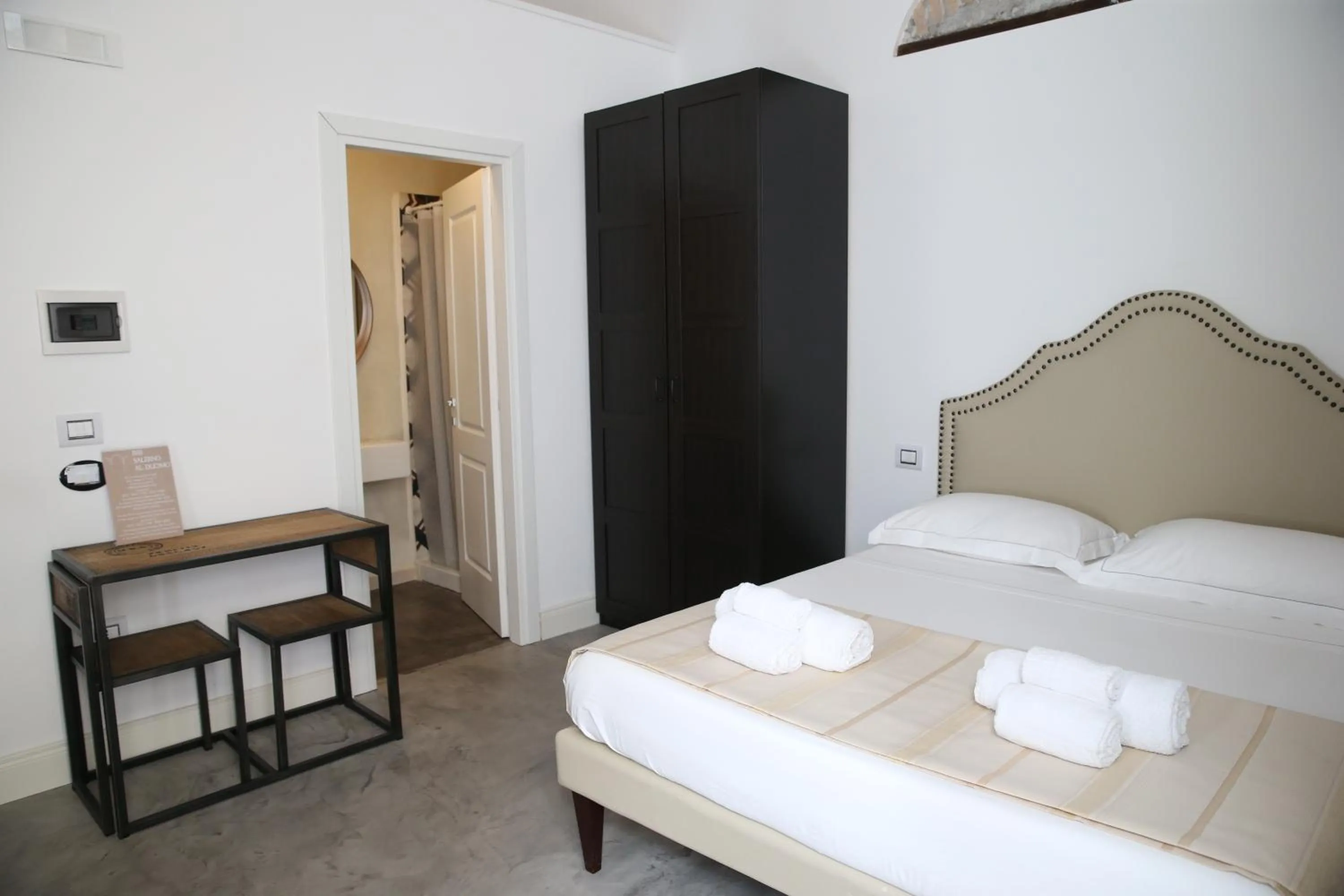 Bed in B&B Salerno al Duomo