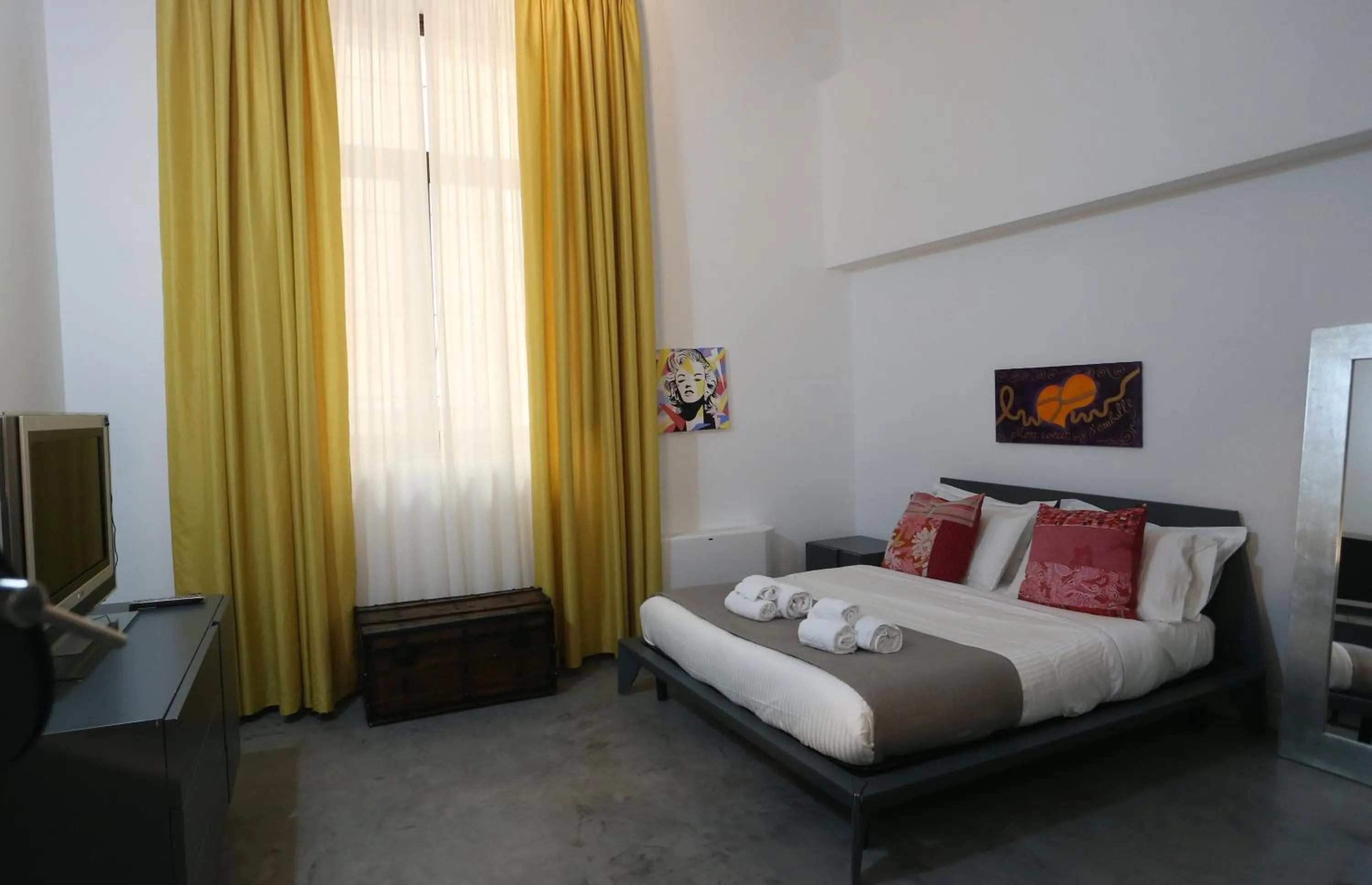 Bed in B&B Salerno al Duomo