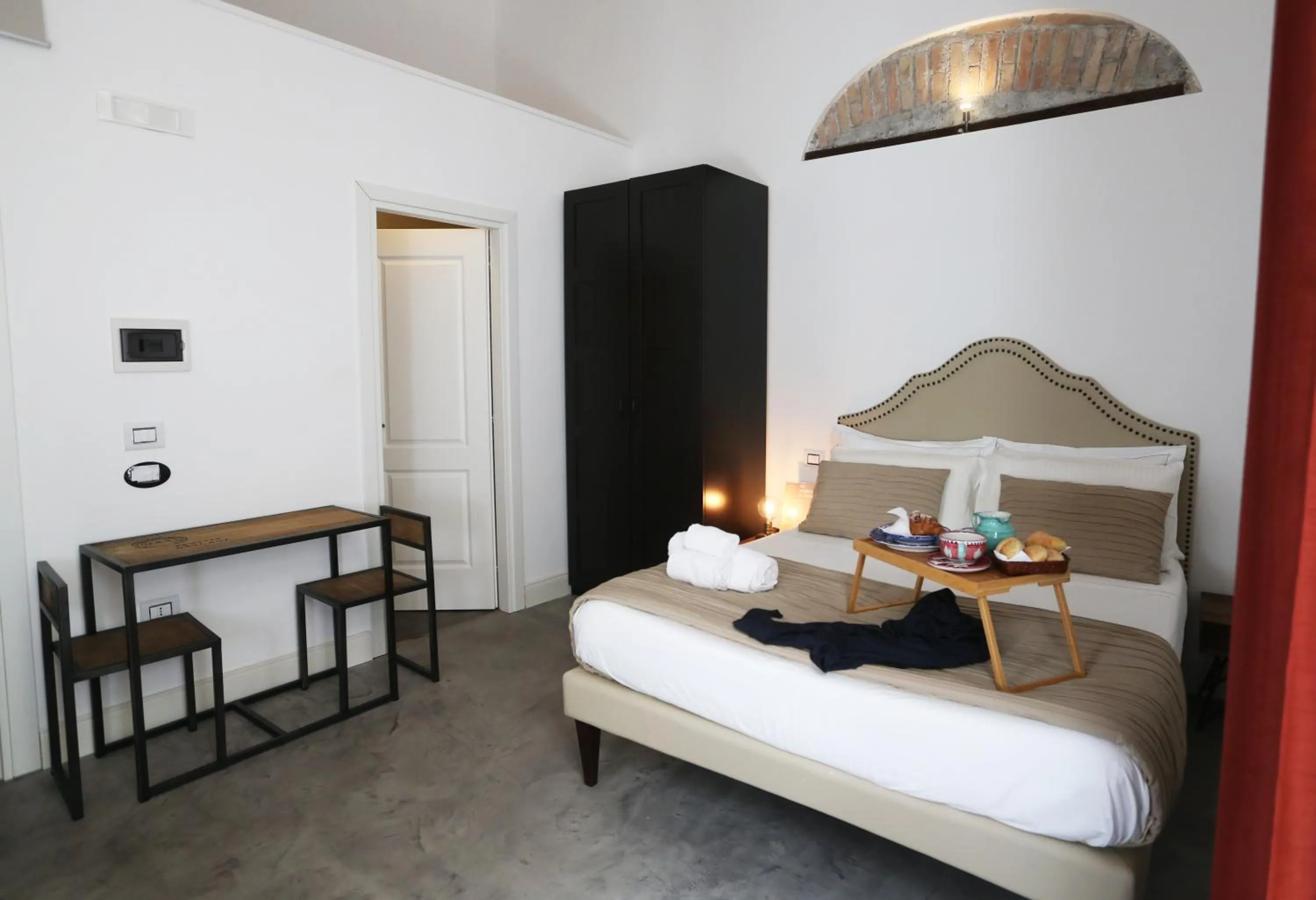 Bed in B&B Salerno al Duomo