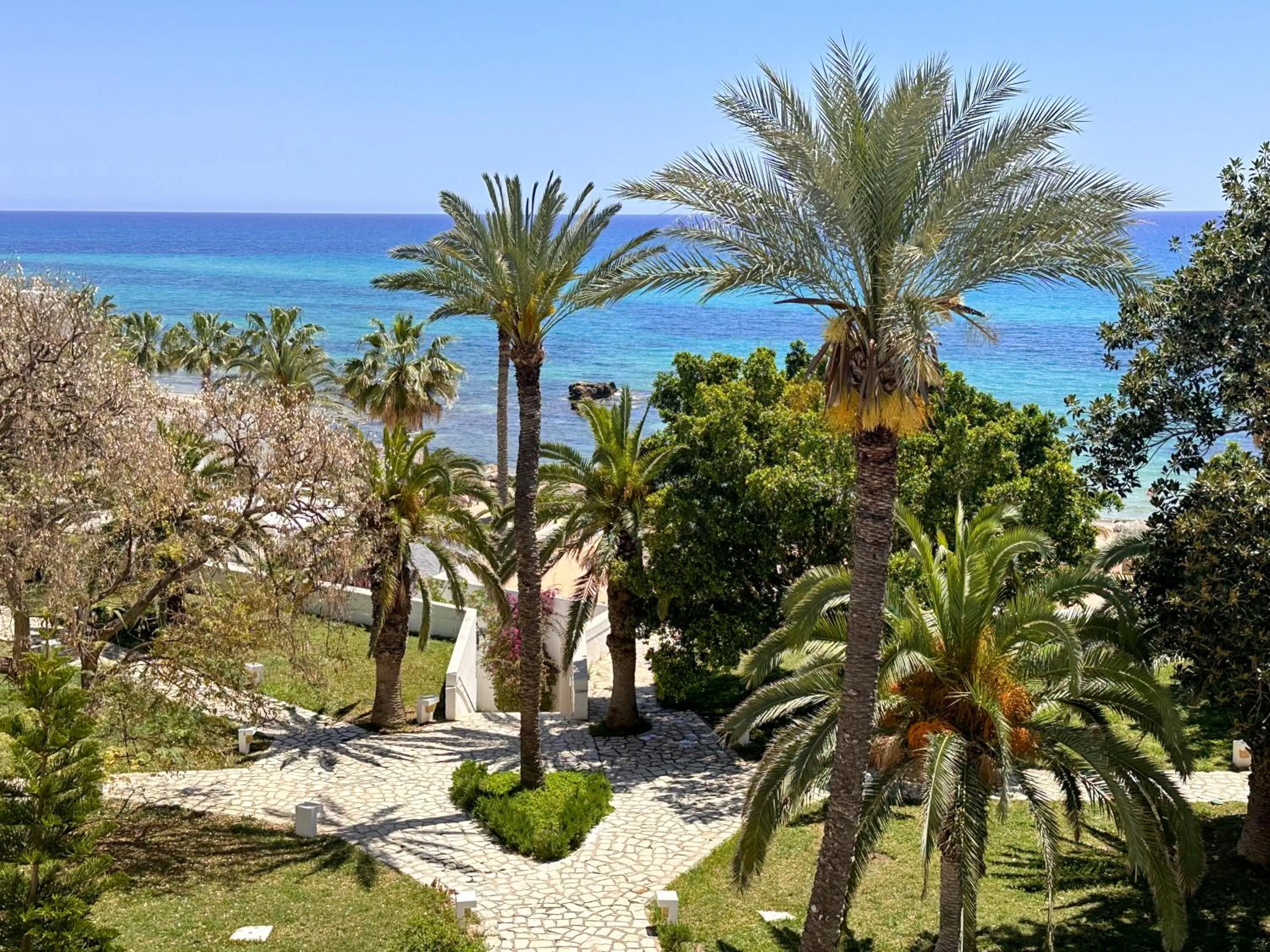 Garden in Hotel Bel Azur Thalasso & Bungalows