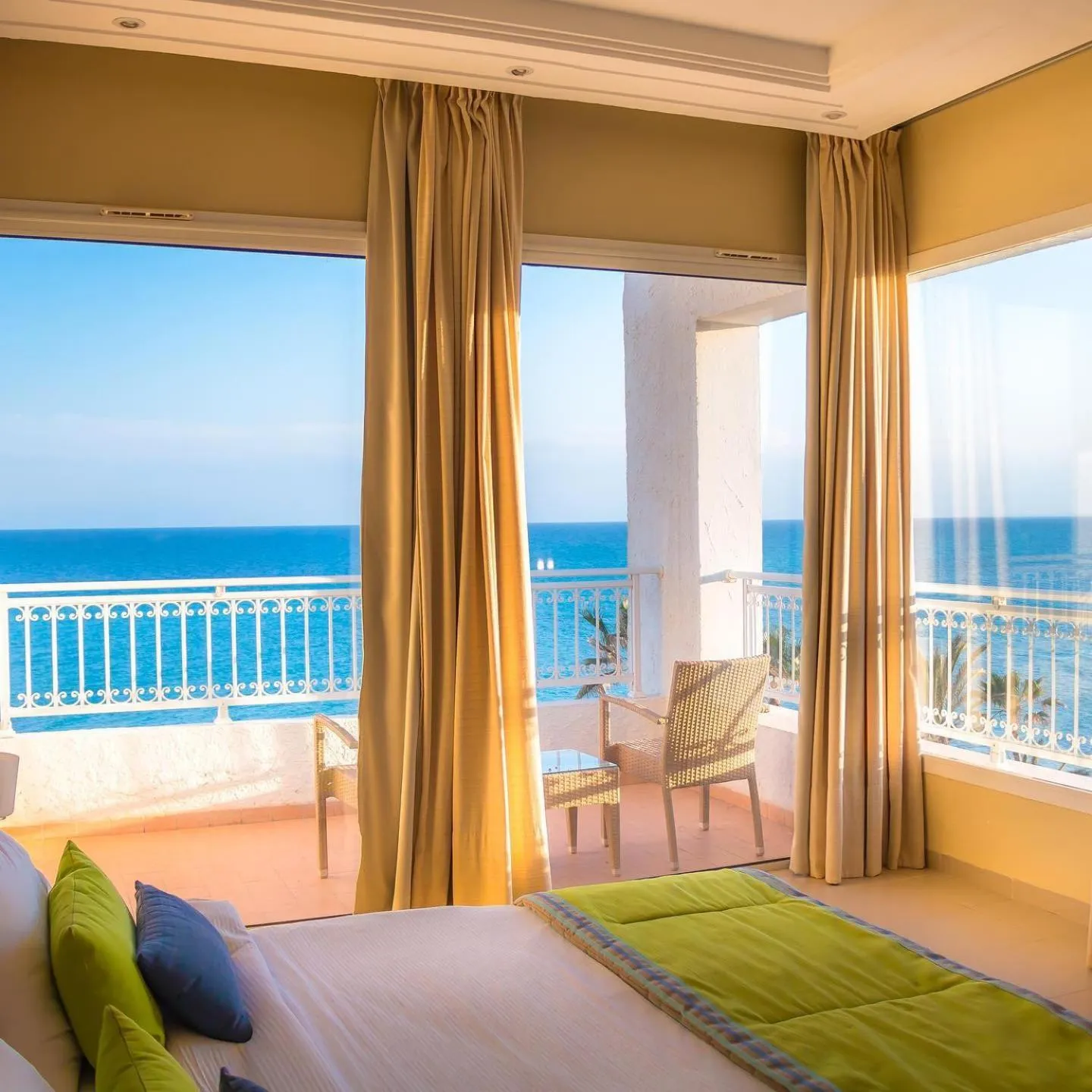 Sea view, Bed in Hotel Bel Azur Thalasso & Bungalows