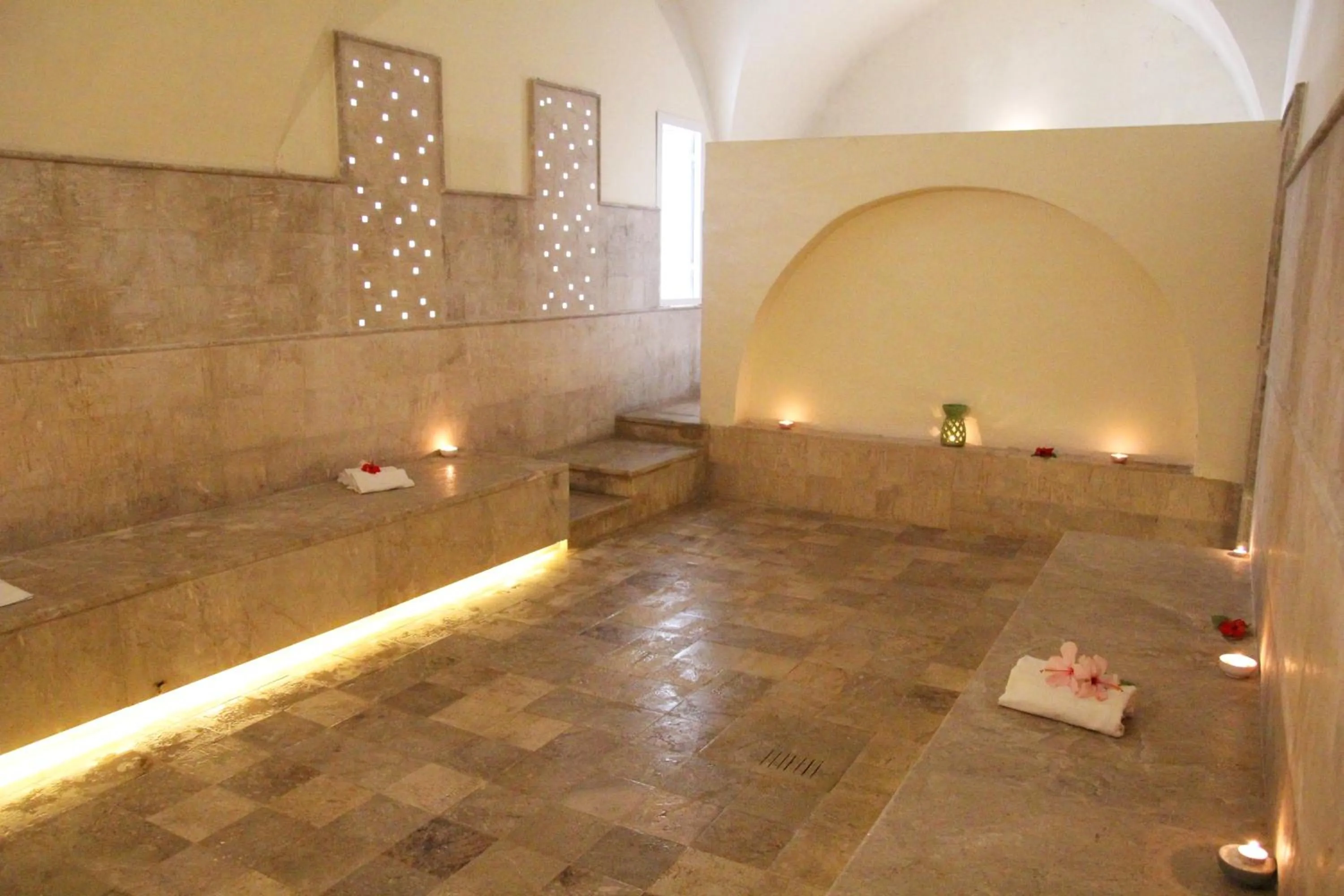 Steam room in Hotel Bel Azur Thalasso & Bungalows