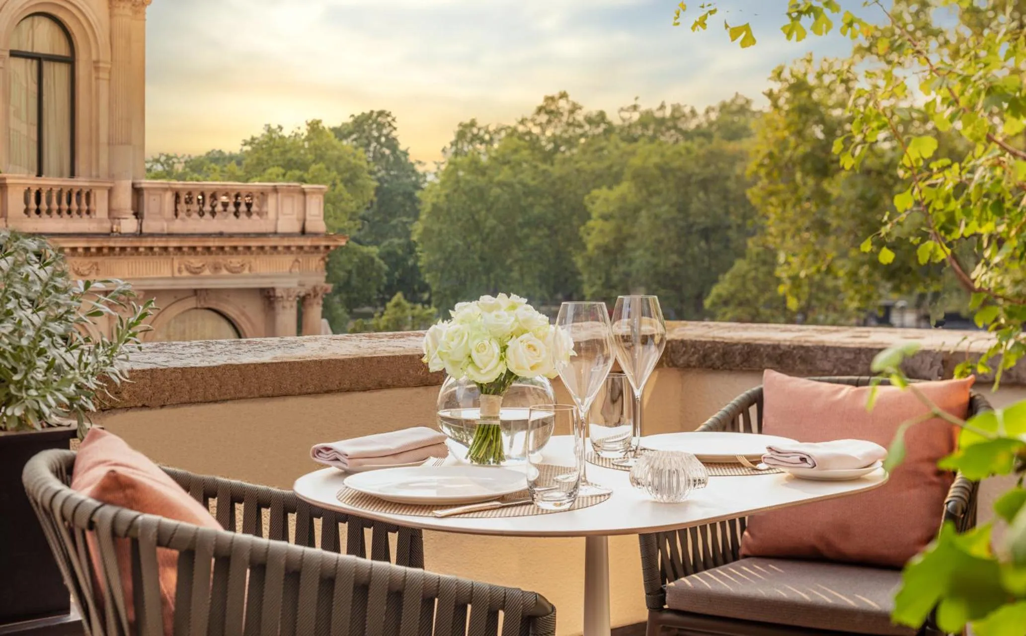 Balcony/Terrace in Four Seasons Hotel London at Park Lane