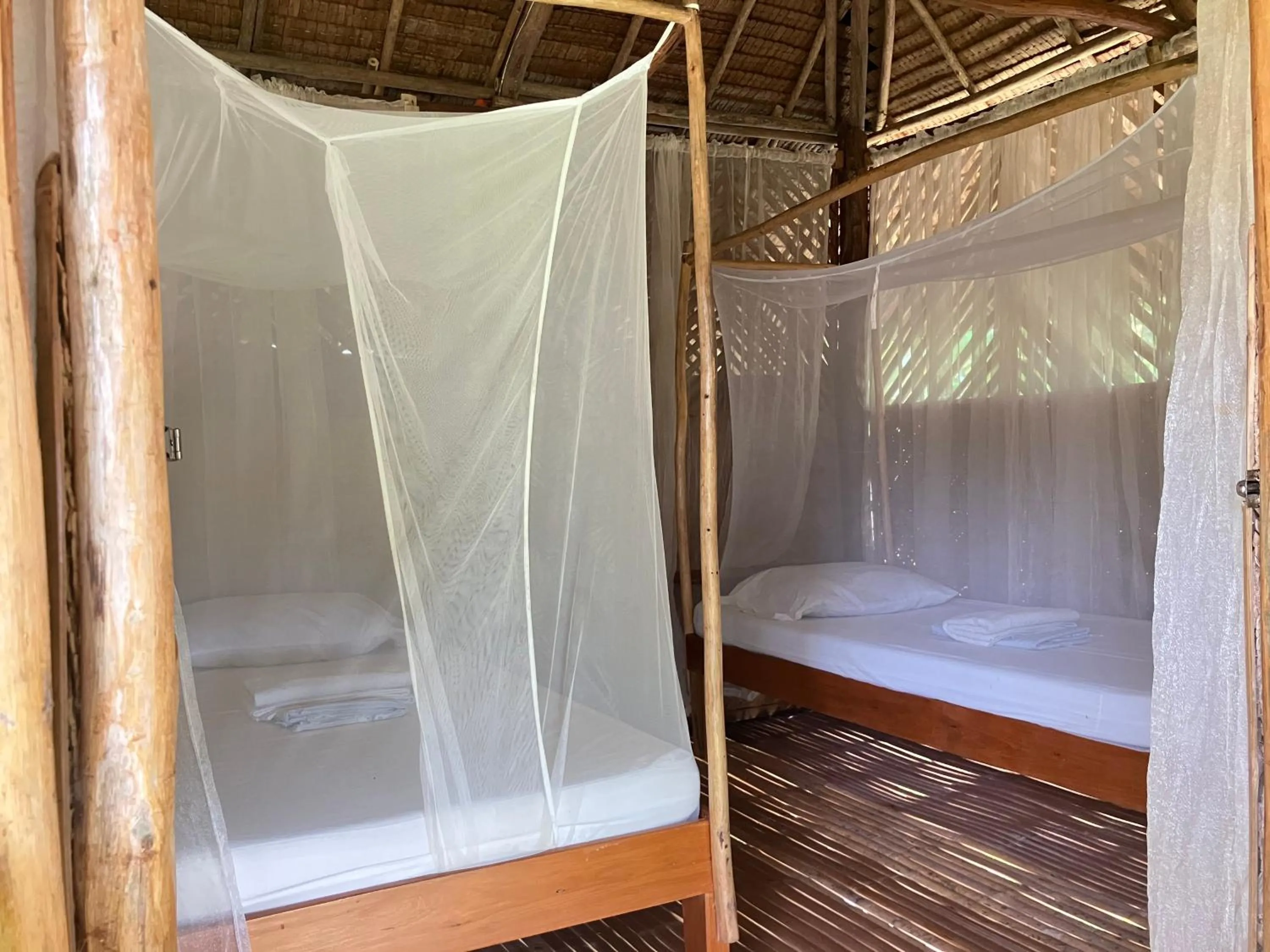 Property building, Bed in Backpacker's Hill Resort