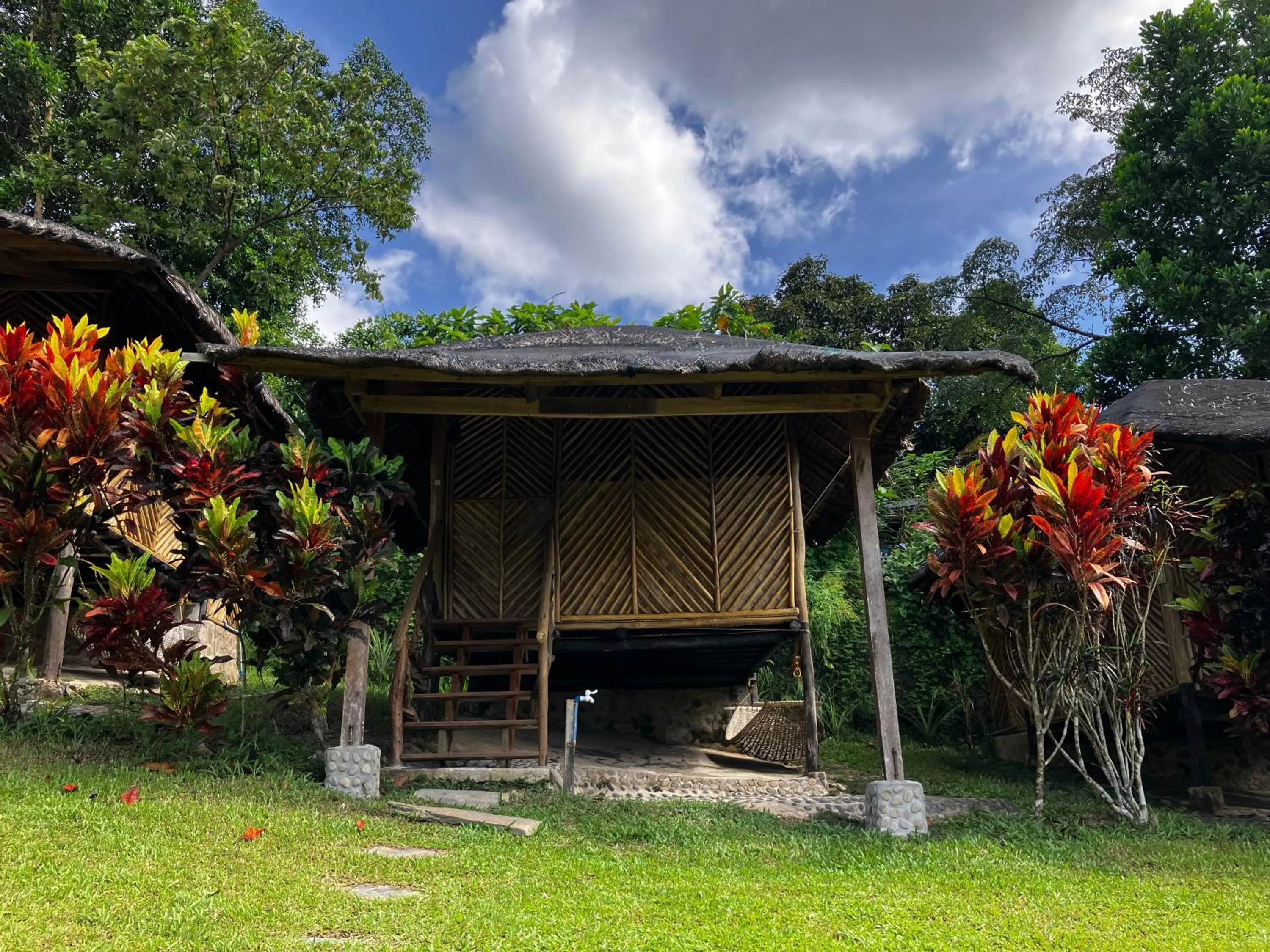 Property building in Backpacker's Hill Resort