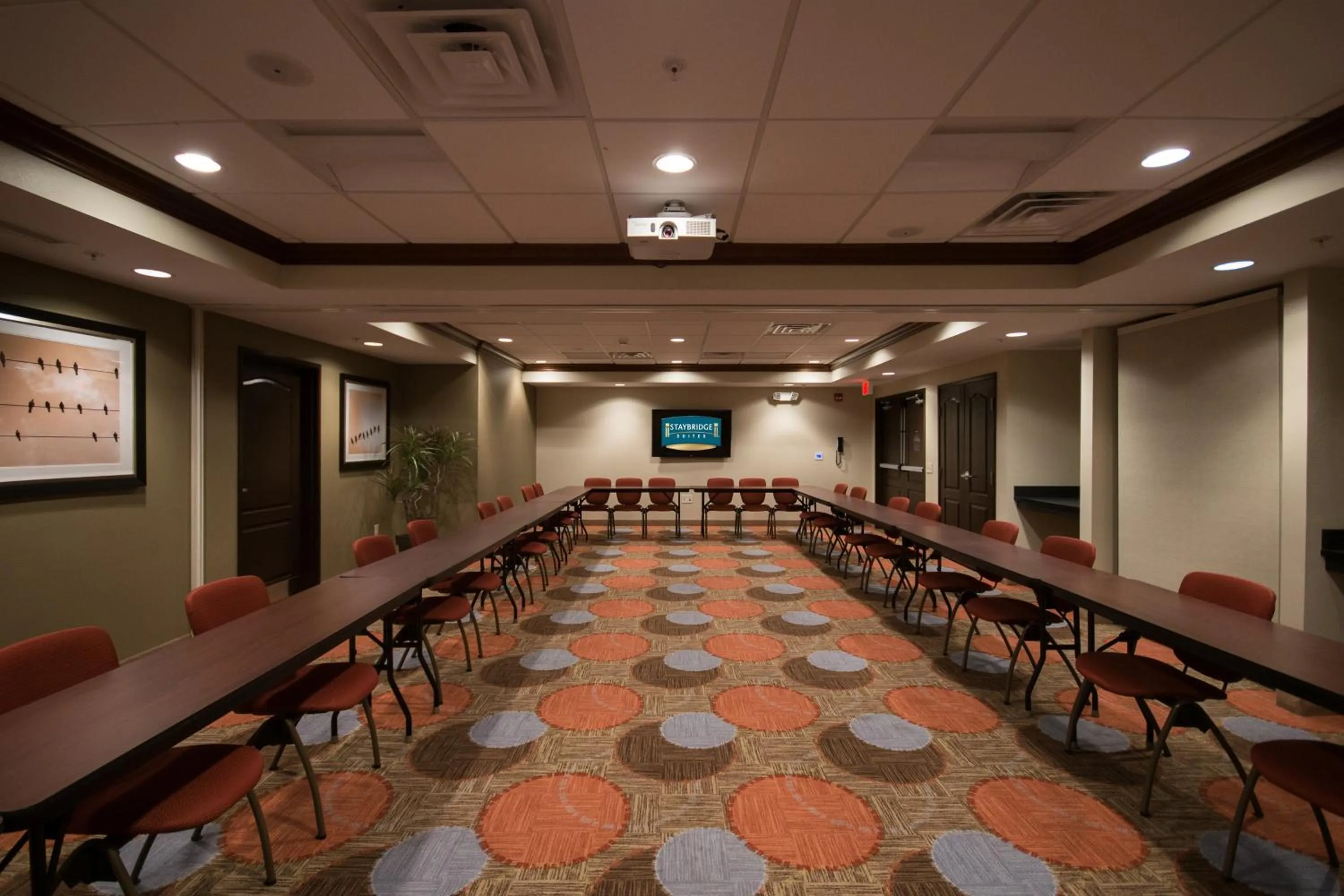 Meeting/conference room in Staybridge Suites Montgomeryville by IHG