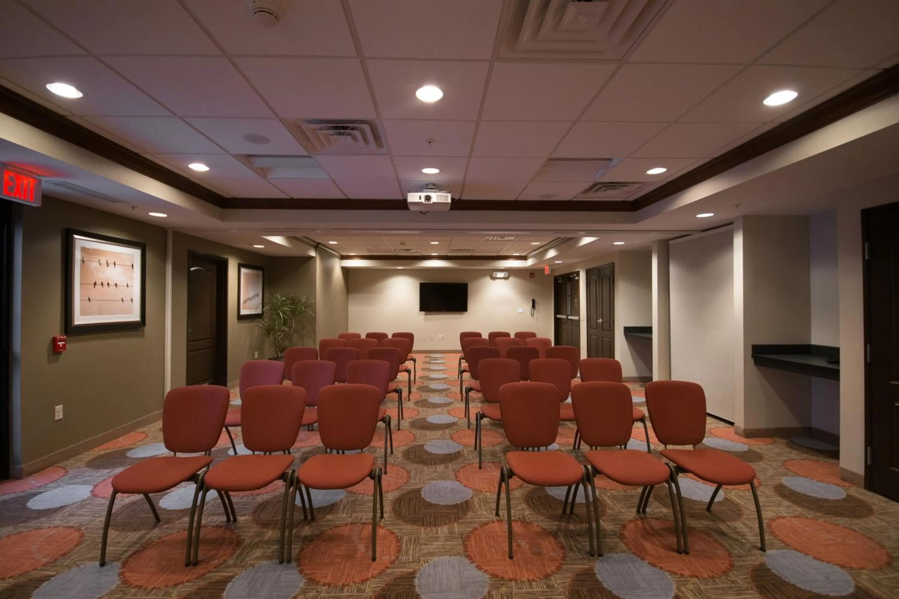 Meeting/conference room in Staybridge Suites Montgomeryville by IHG