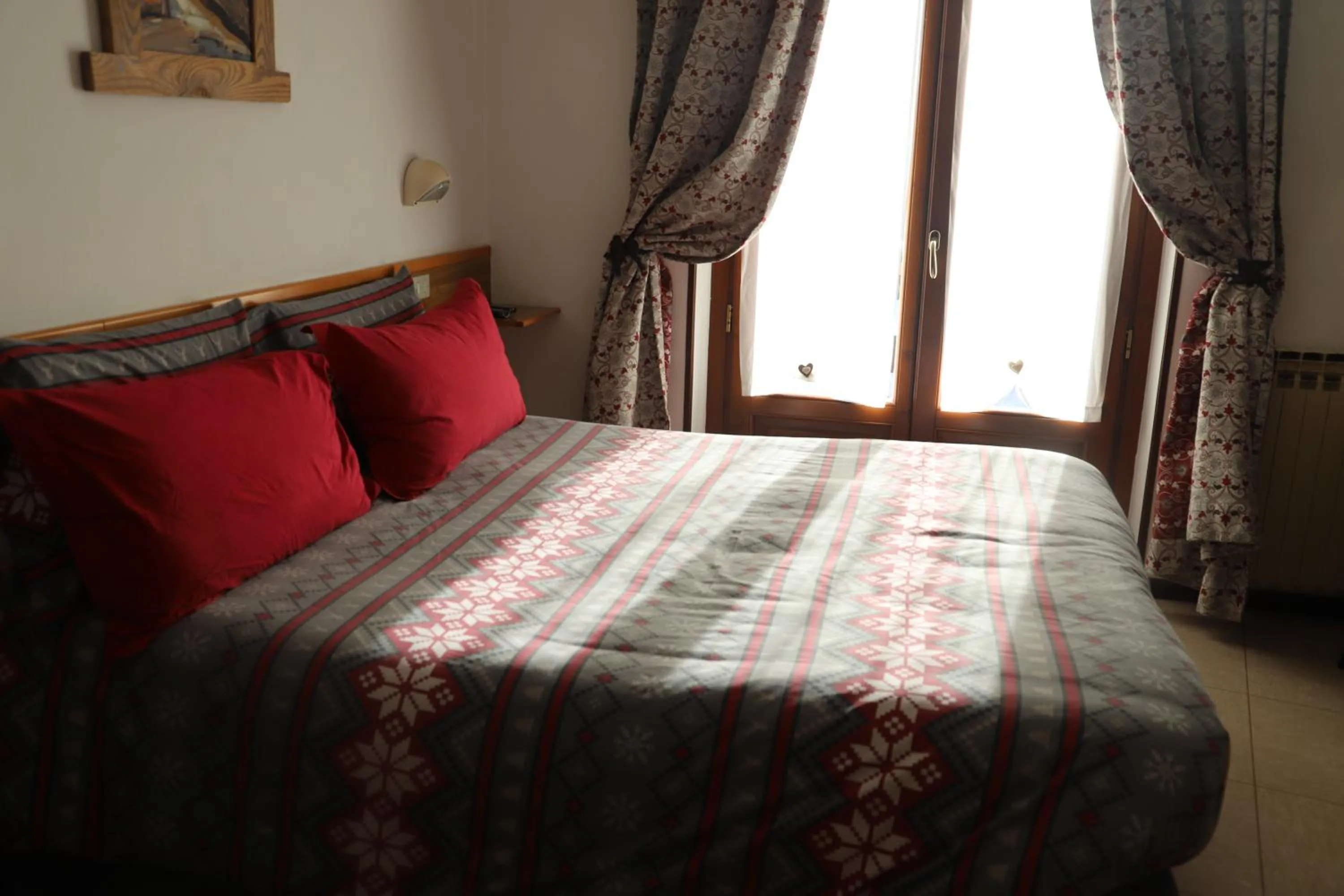 Bed in Hotel Bucaneve