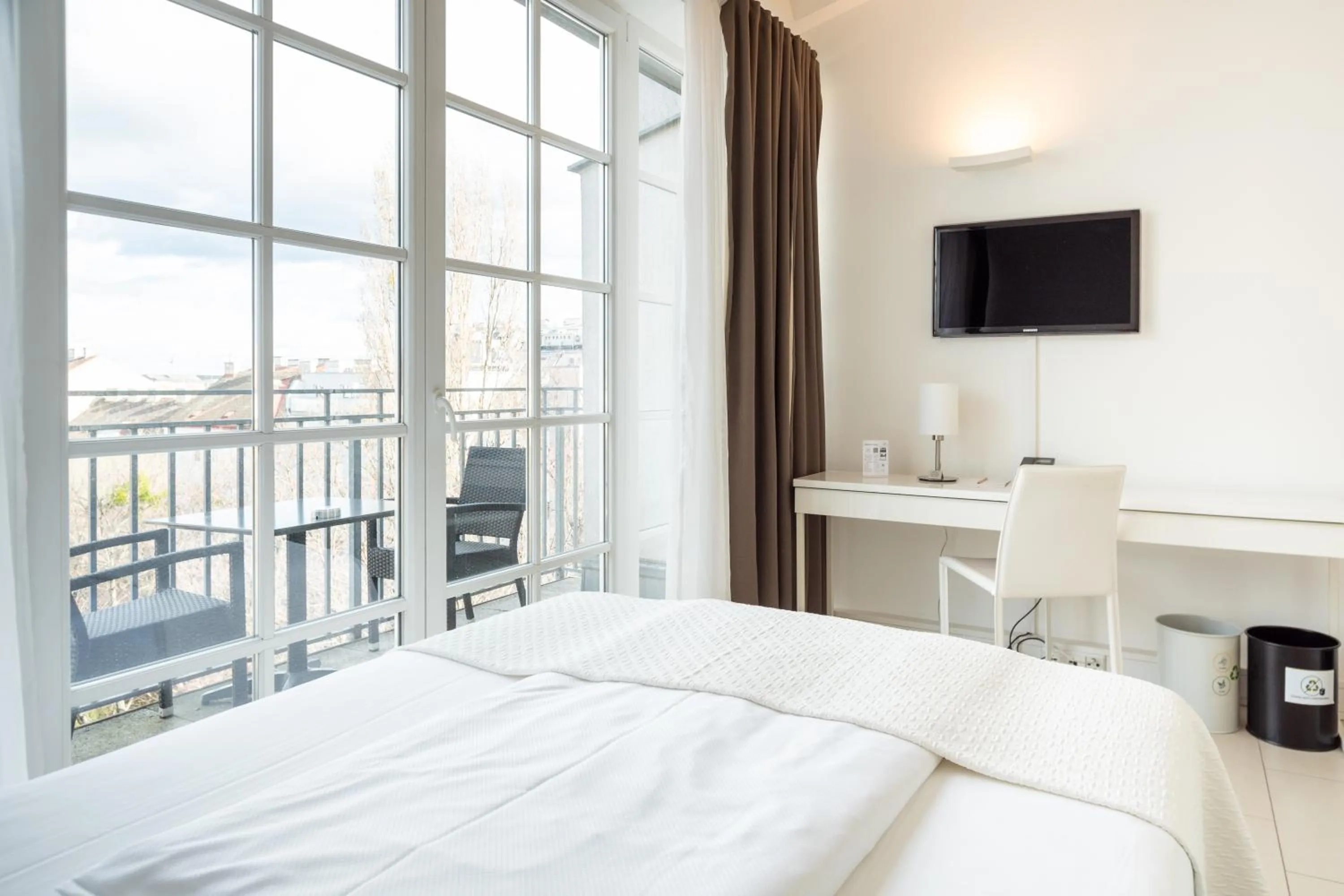 Photo of the whole room, Bed in Hotel Spiess & Spiess