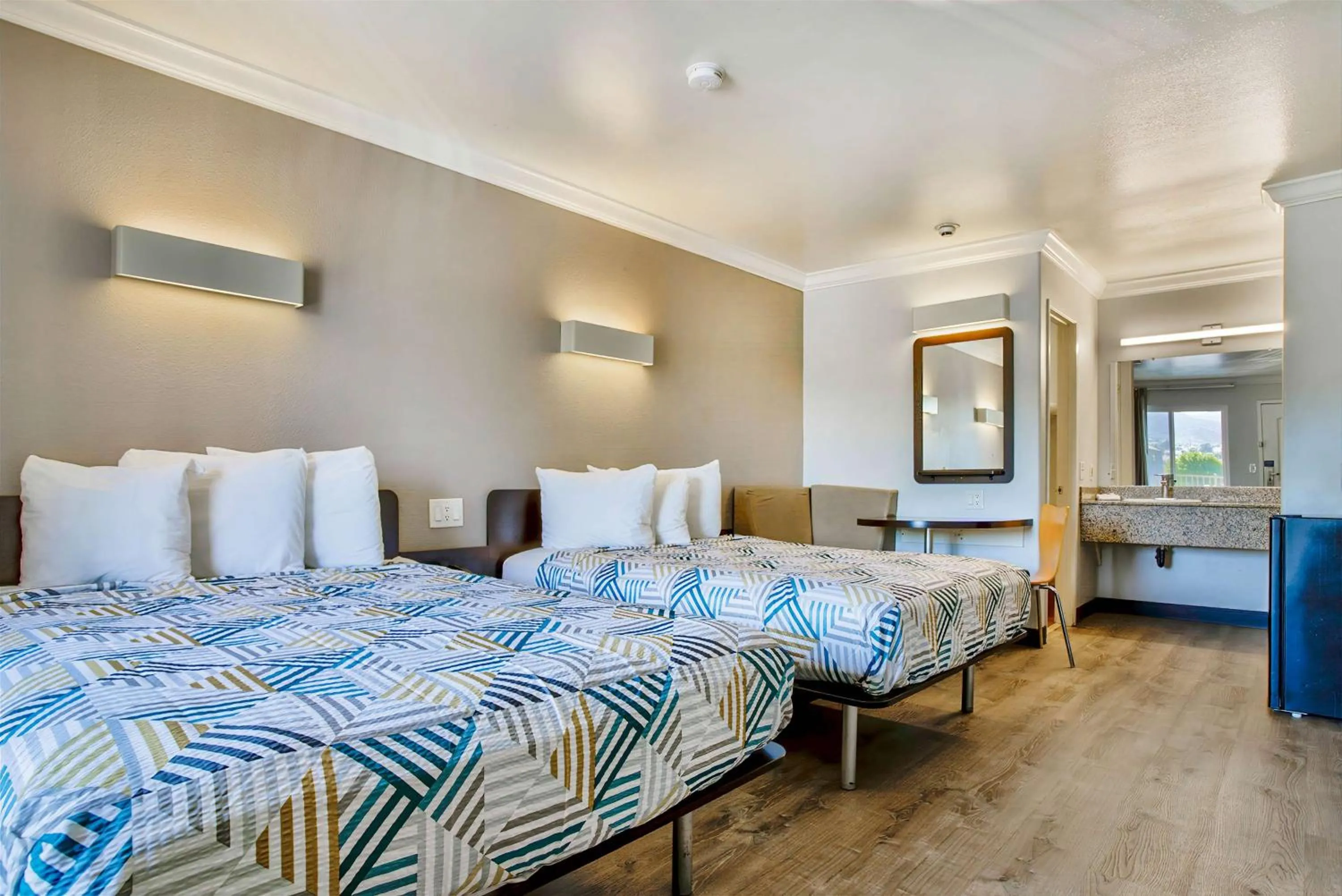 Bedroom, Bed in Motel 6-Menifee, CA