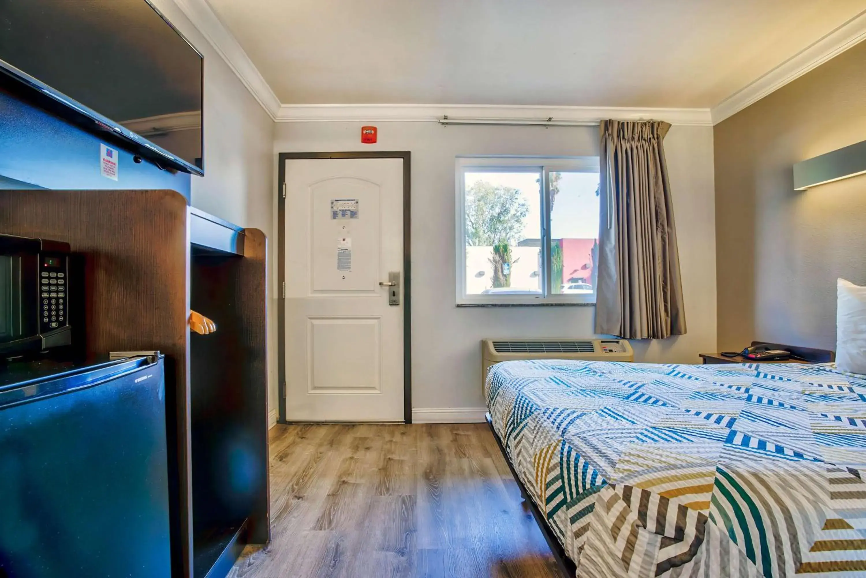 Bedroom, Bed in Motel 6-Menifee, CA Bedroom, Bed in Motel 6-Menifee, CA