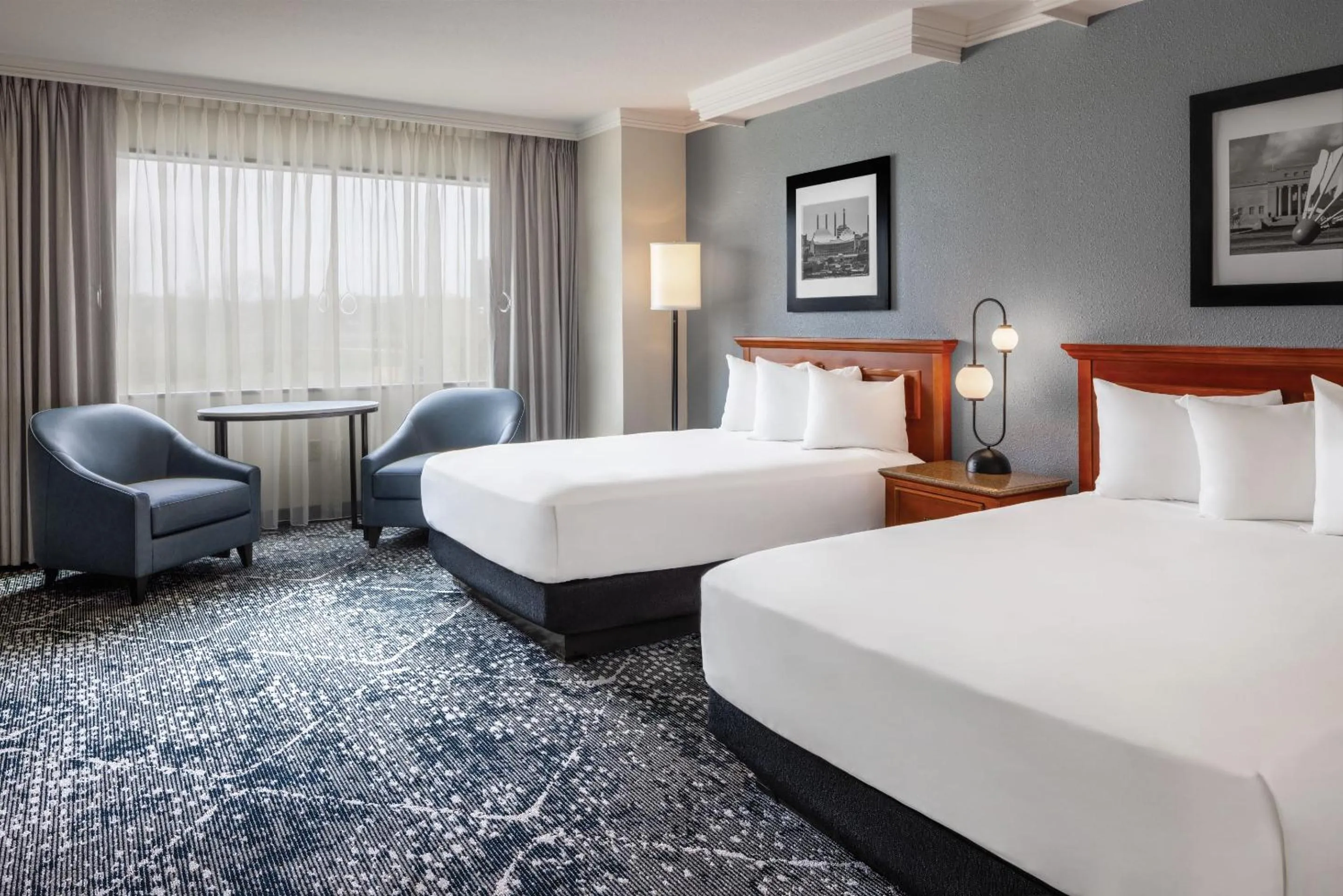 Bed in Harrah's Kansas City, A Caesars Destination