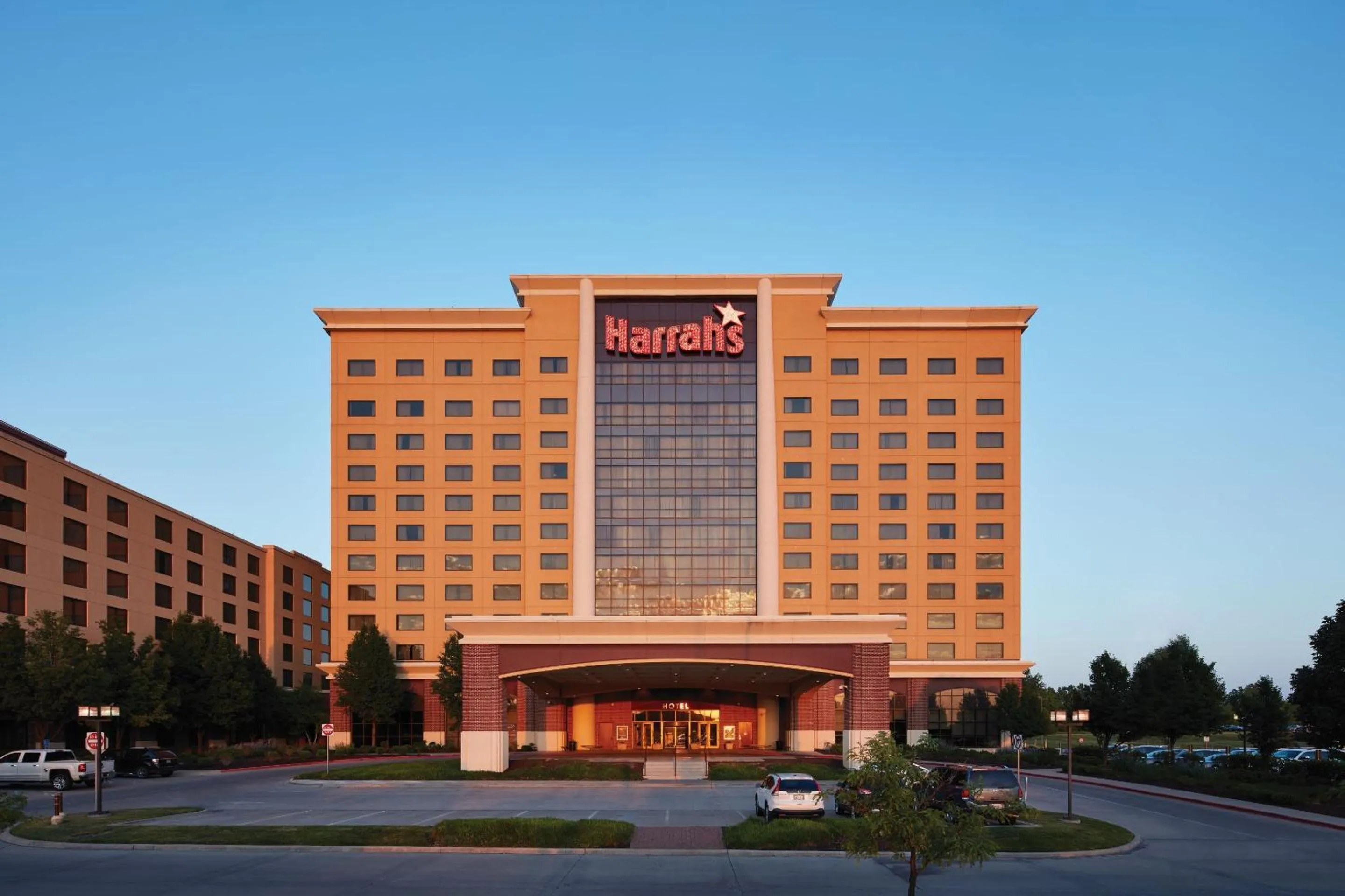 Property building in Harrah's Kansas City, A Caesars Destination