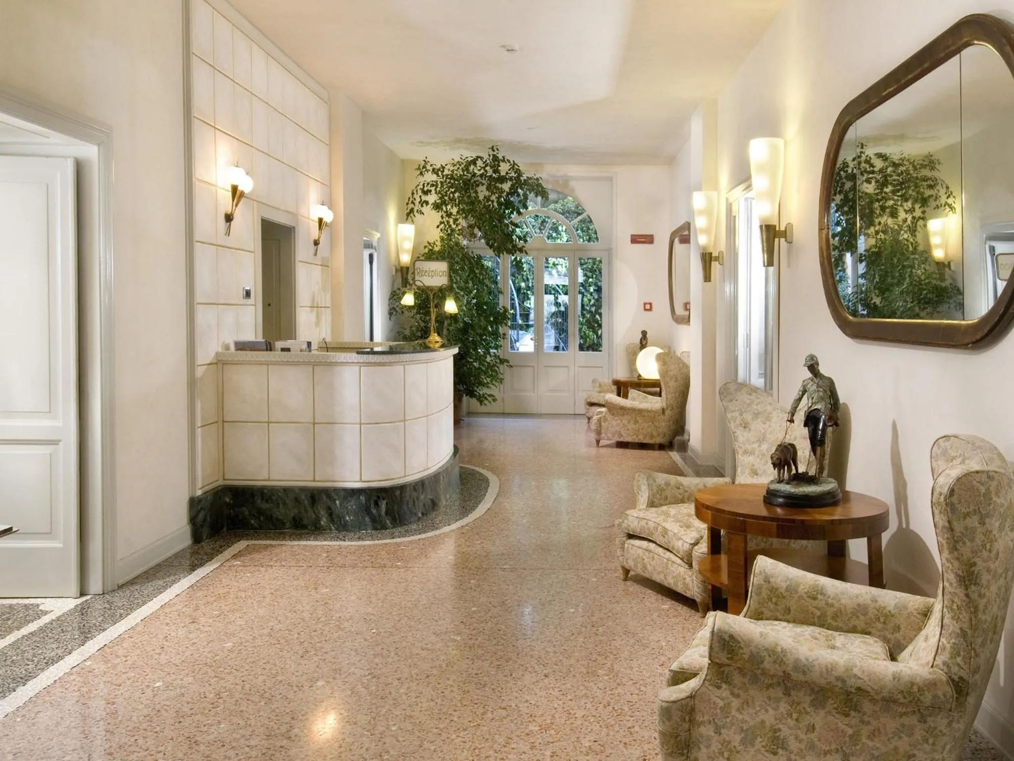 Lobby or reception in Hotel Milano