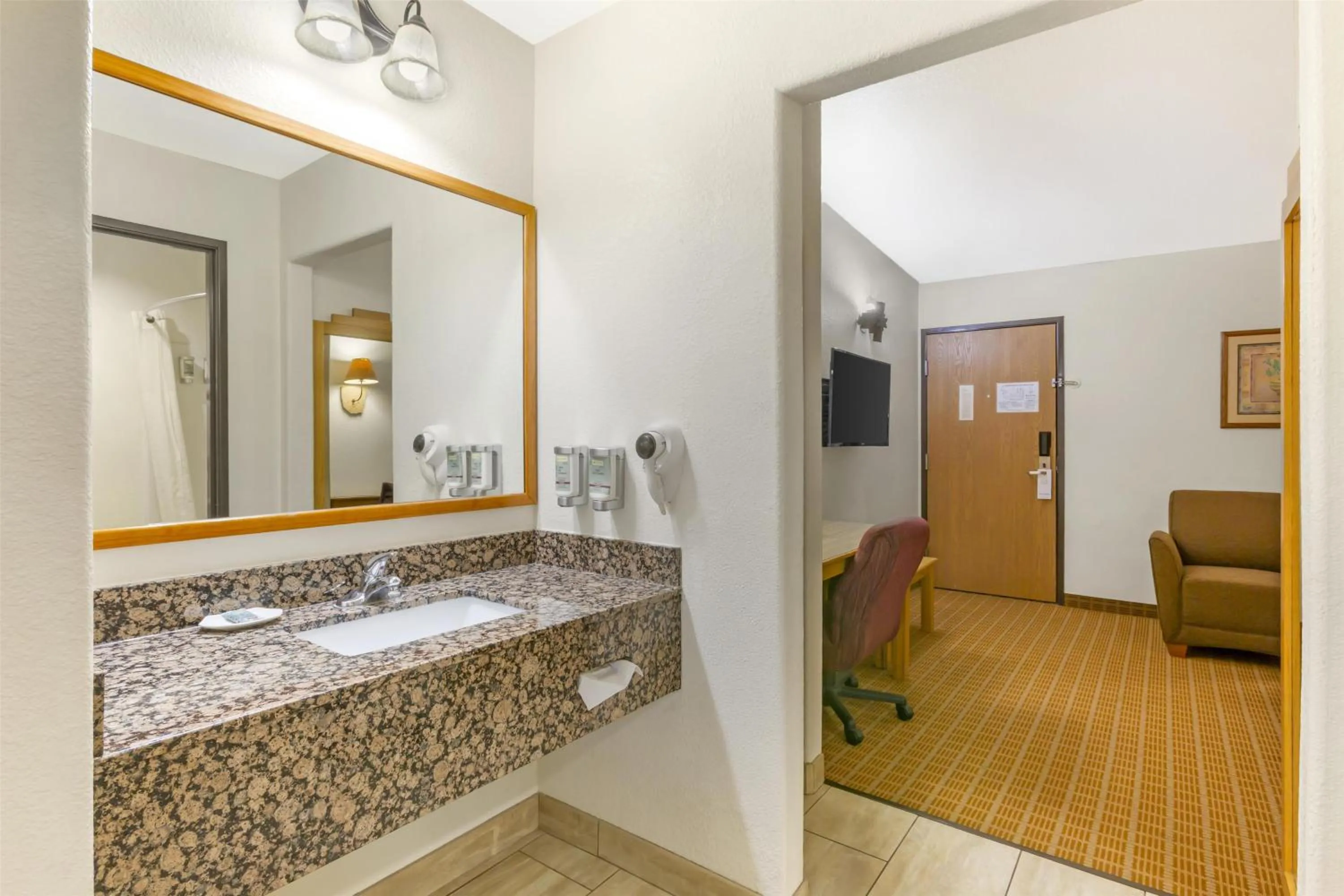 Bathroom in Best Western Gold Canyon Inn & Suites