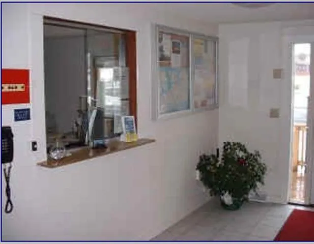 Lobby or reception in Port Lodge Motel