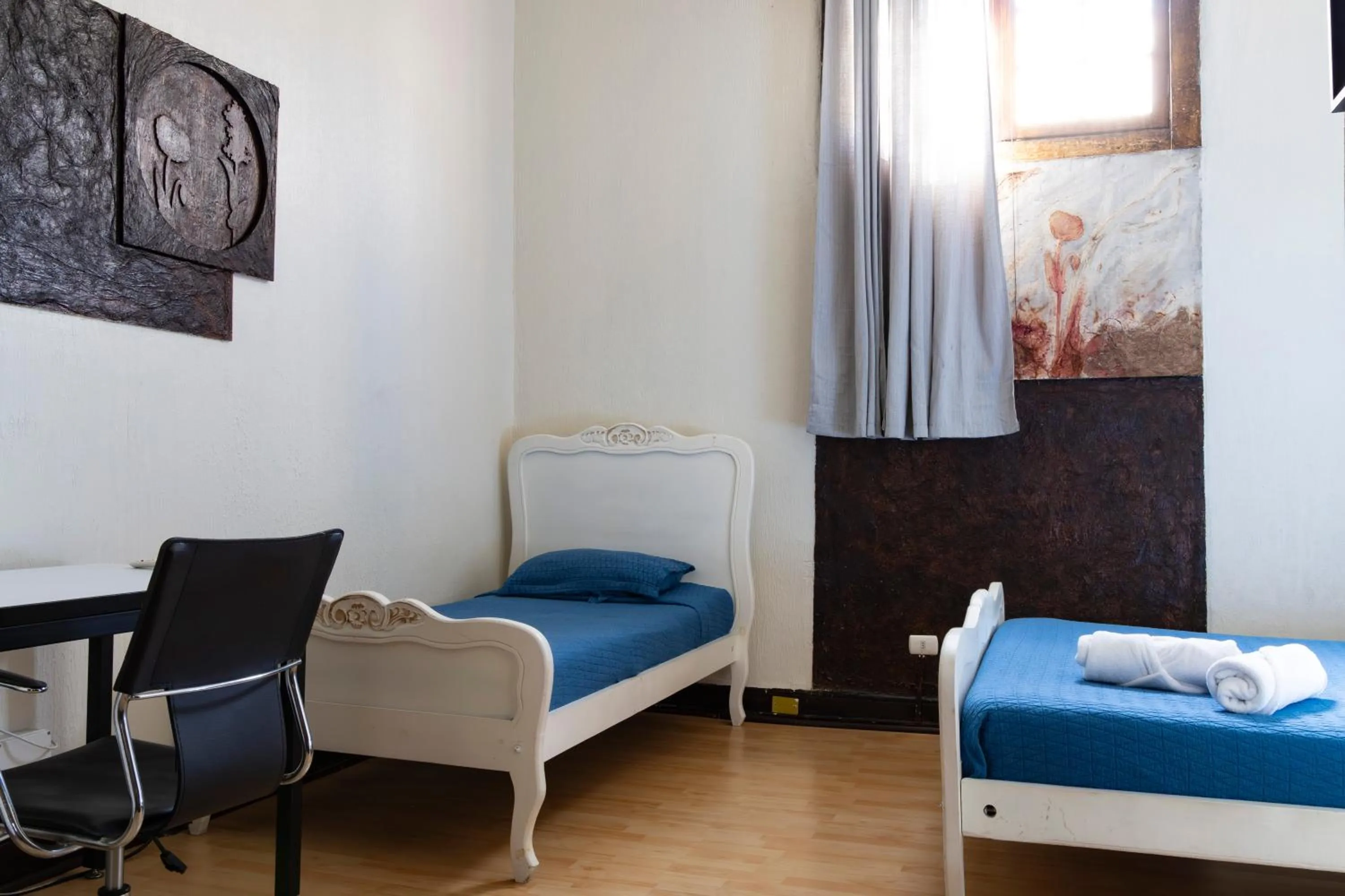 Bedroom, Bed in Hostal Providencia