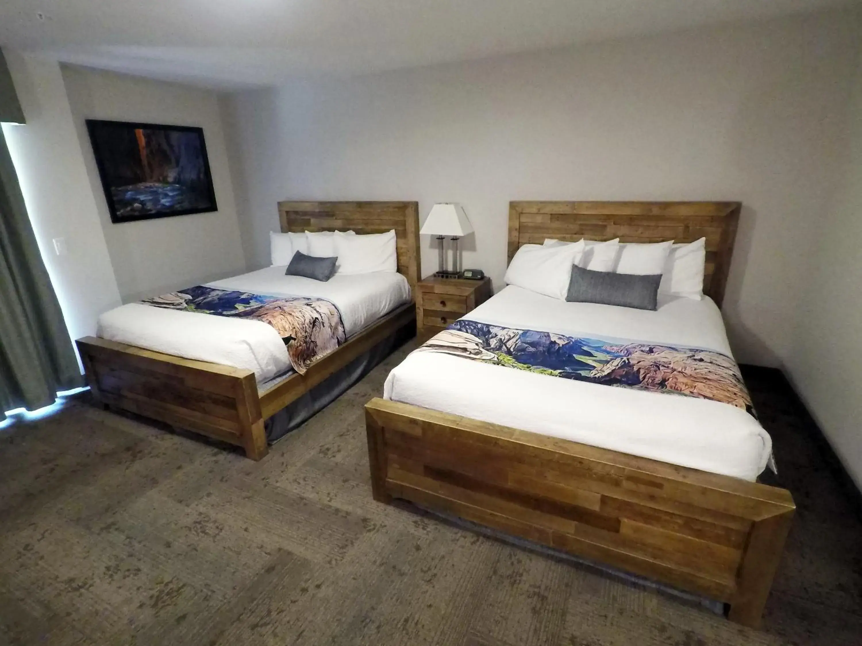 Bedroom, Bed in Bumbleberry Inn Bedroom, Bed in Bumbleberry Inn