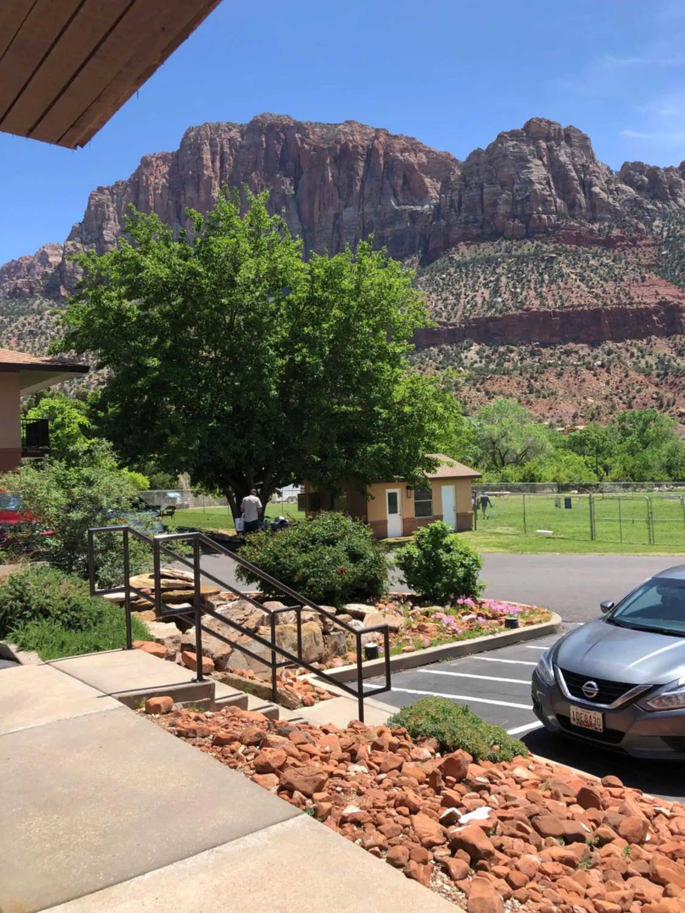 Mountain view in Bumbleberry Inn Mountain view in Bumbleberry Inn