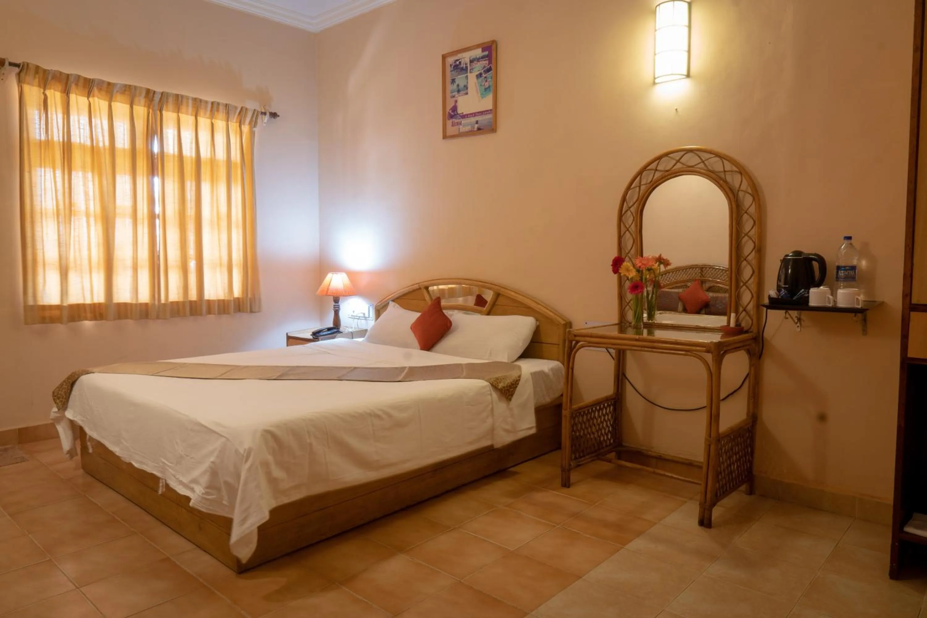 Bed in Alcove Resort Vagator