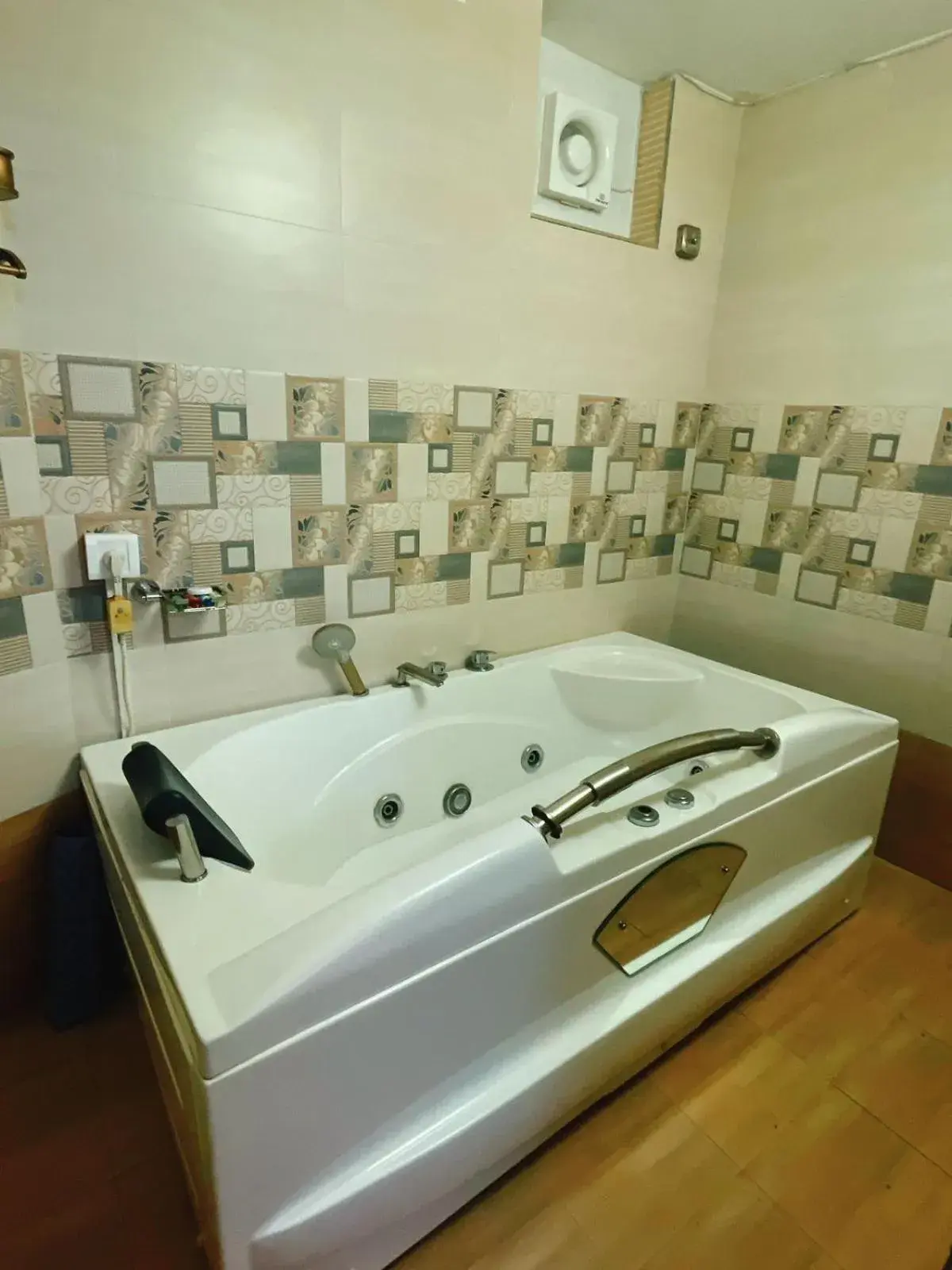 Bathroom in Alcove Resort Vagator Bathroom in Alcove Resort Vagator